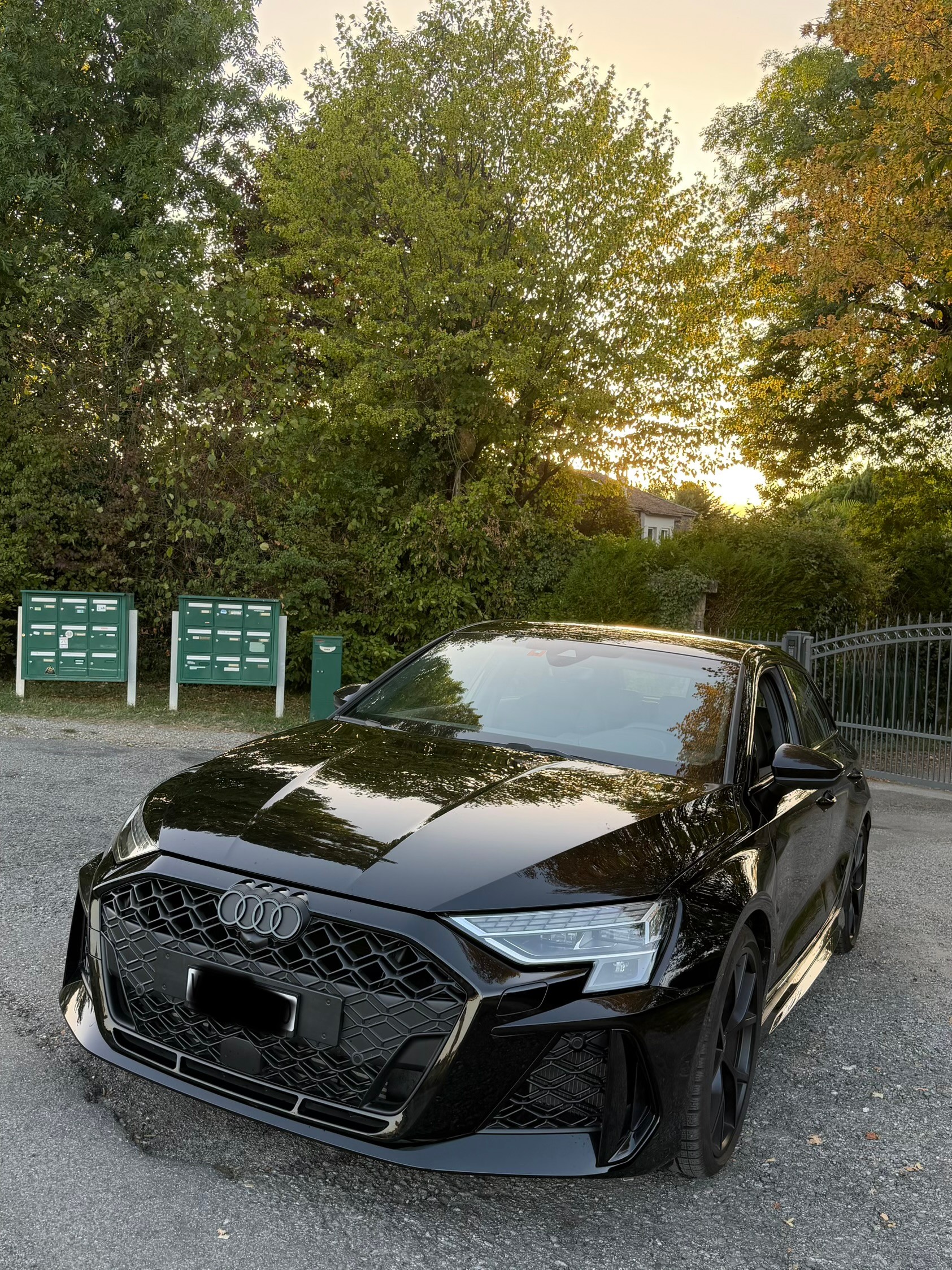 AUDI 2.5 TFSI quattro S-Tronic suisse-image-1