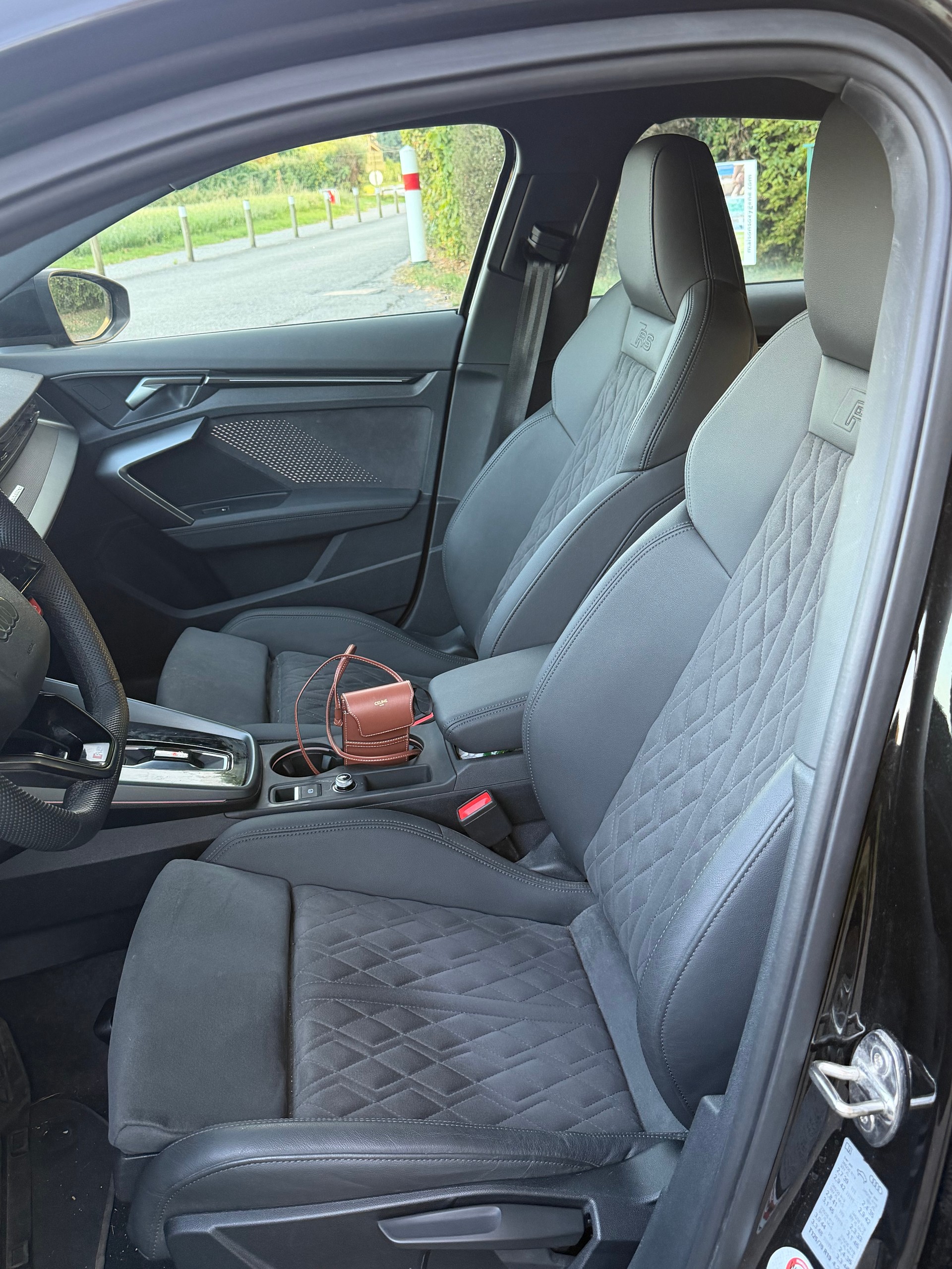 AUDI 2.5 TFSI quattro S-Tronic leasing 625 chf 0 apport suisse-image-1
