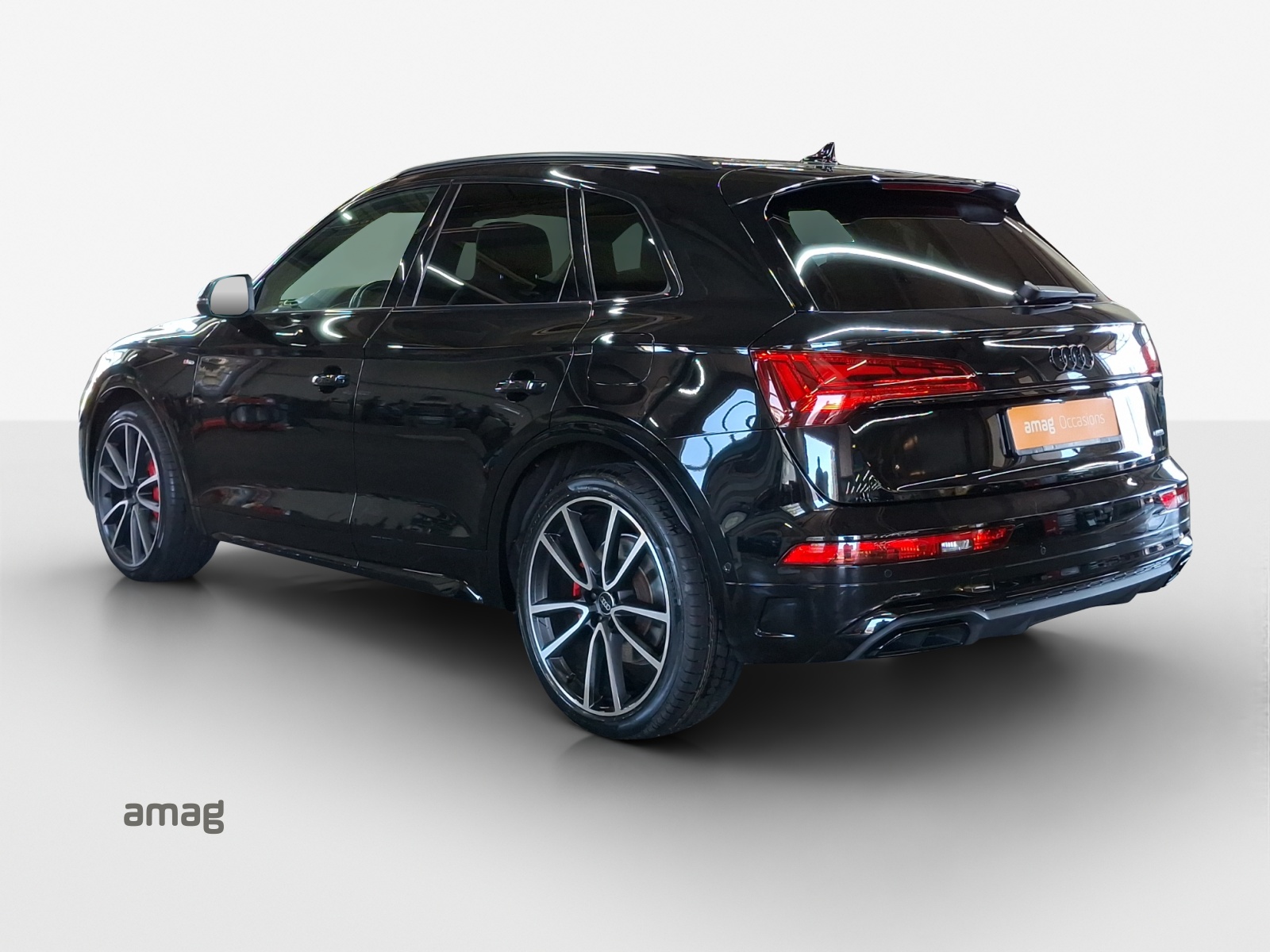 AUDI Q5 55 TFSI e PHEV S line quattro S-tronic-image-3
