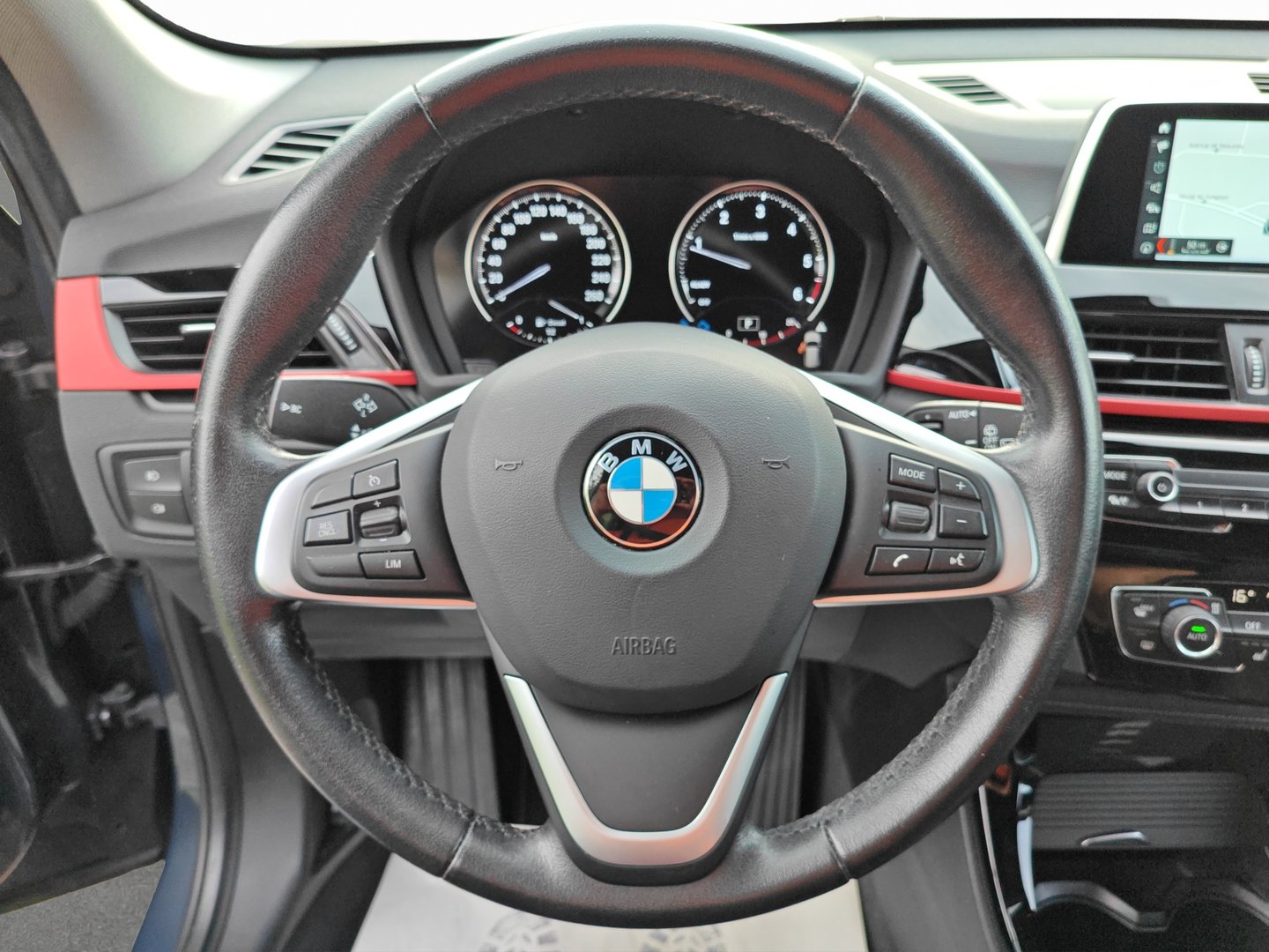 BMW X1 xDrive 18d Sport Line Steptronic – ACC, caméra, comfort access [Expertisé + Garantie 12 mois]-image-10