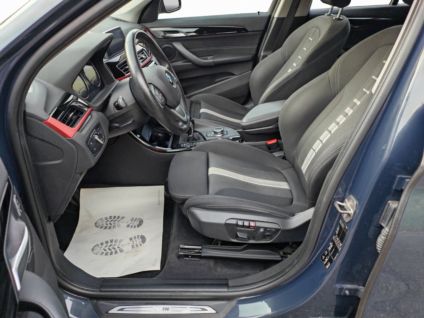 BMW X1 xDrive 18d Sport Line Steptronic – ACC, caméra, comfort access [Expertisé + Garantie 12 mois]-image-9