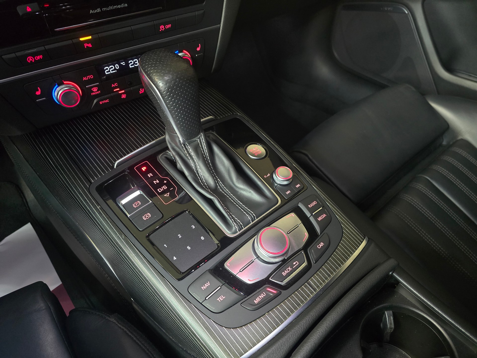 AUDI A6 Avant 3.0 BiTDI V6 qu. competition tiptronic-image-17