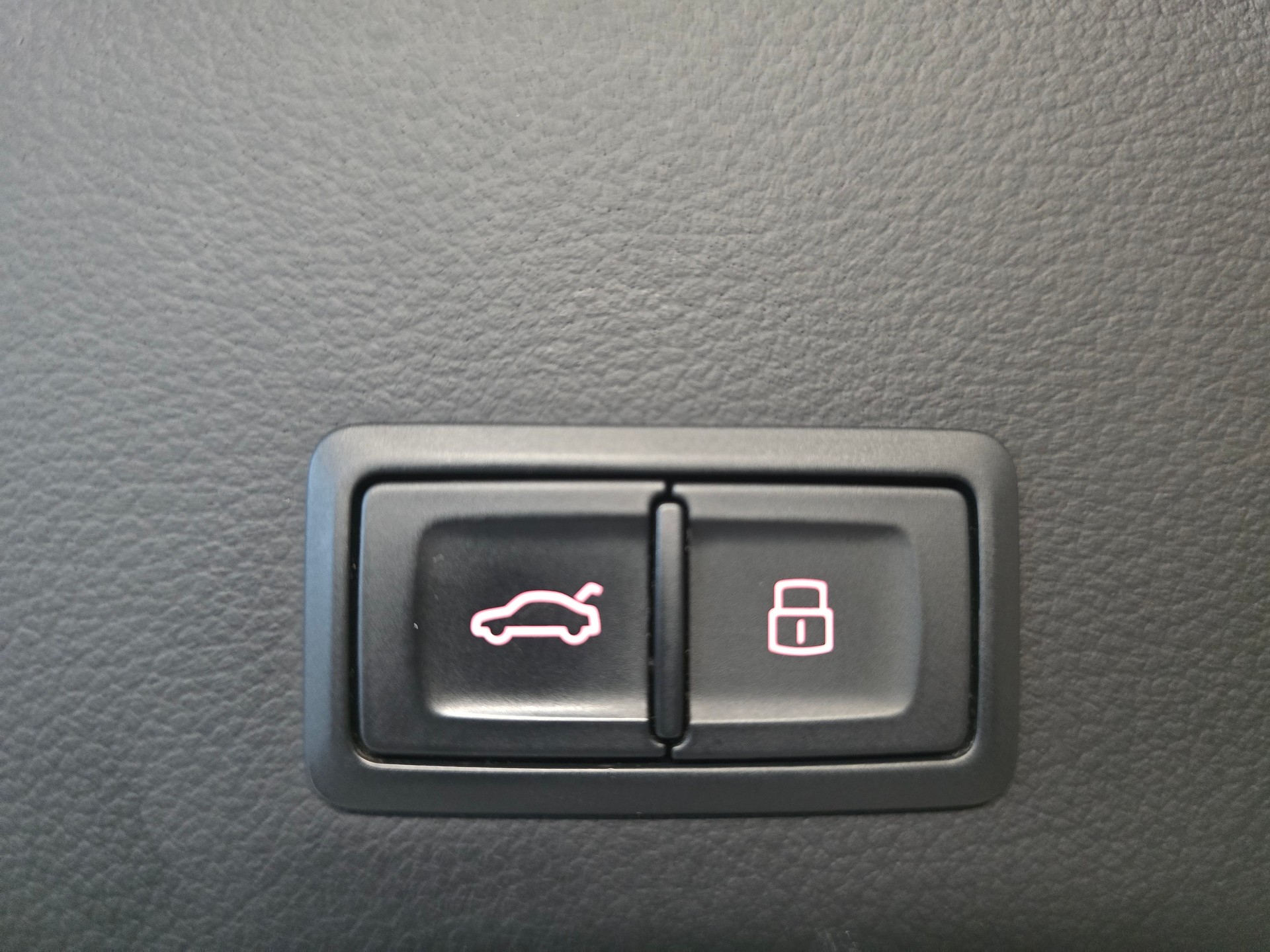 AUDI A6 Avant 3.0 BiTDI V6 qu. competition tiptronic-image-26