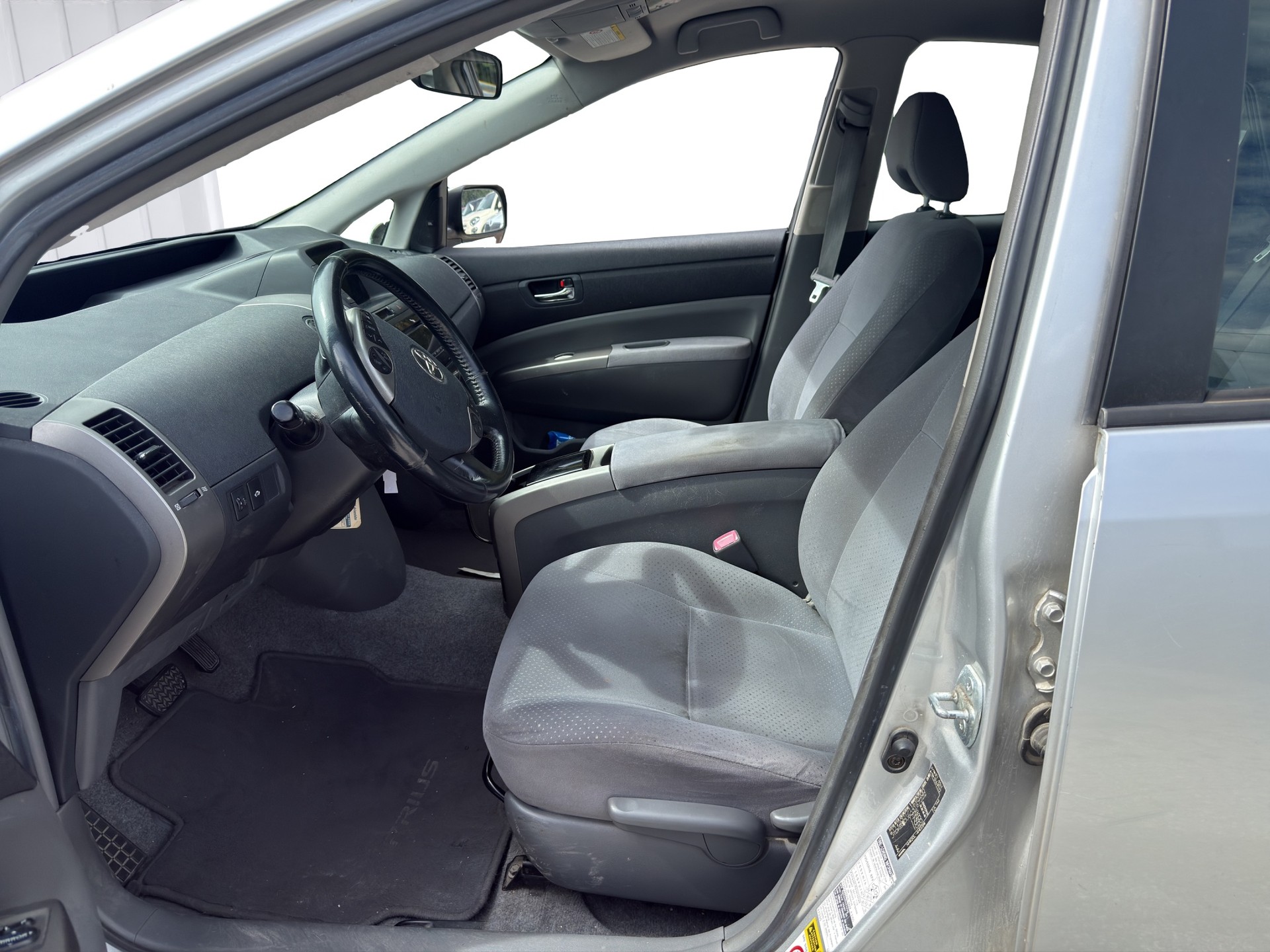 TOYOTA Prius 1.5 16V Hybrid-image-7