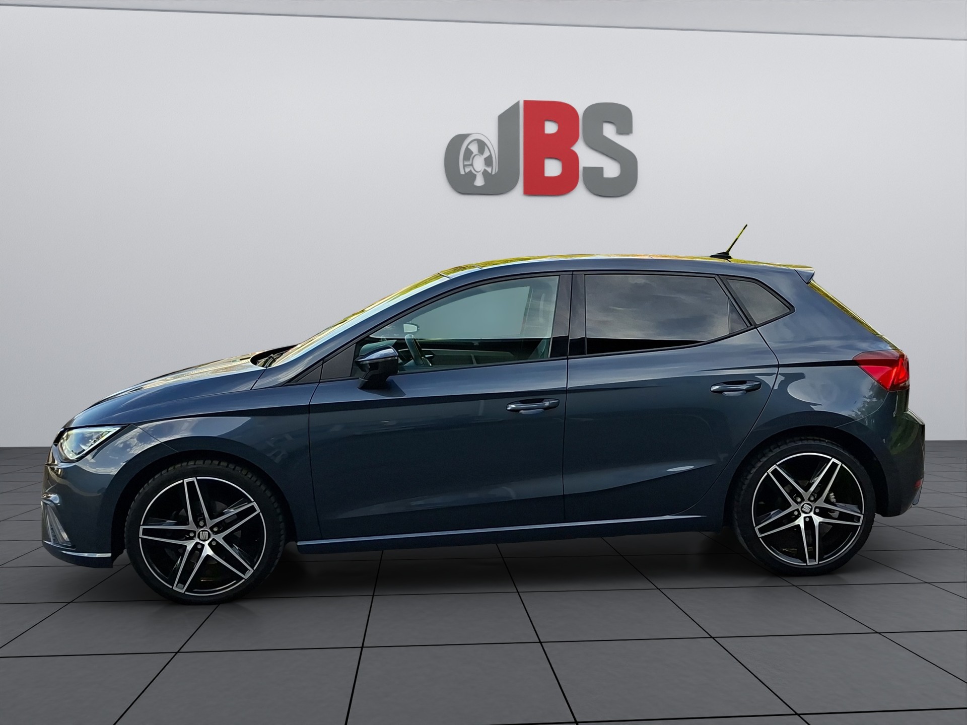 SEAT Ibiza 1.0 EcoTSI DSG Swiss FR-image-2