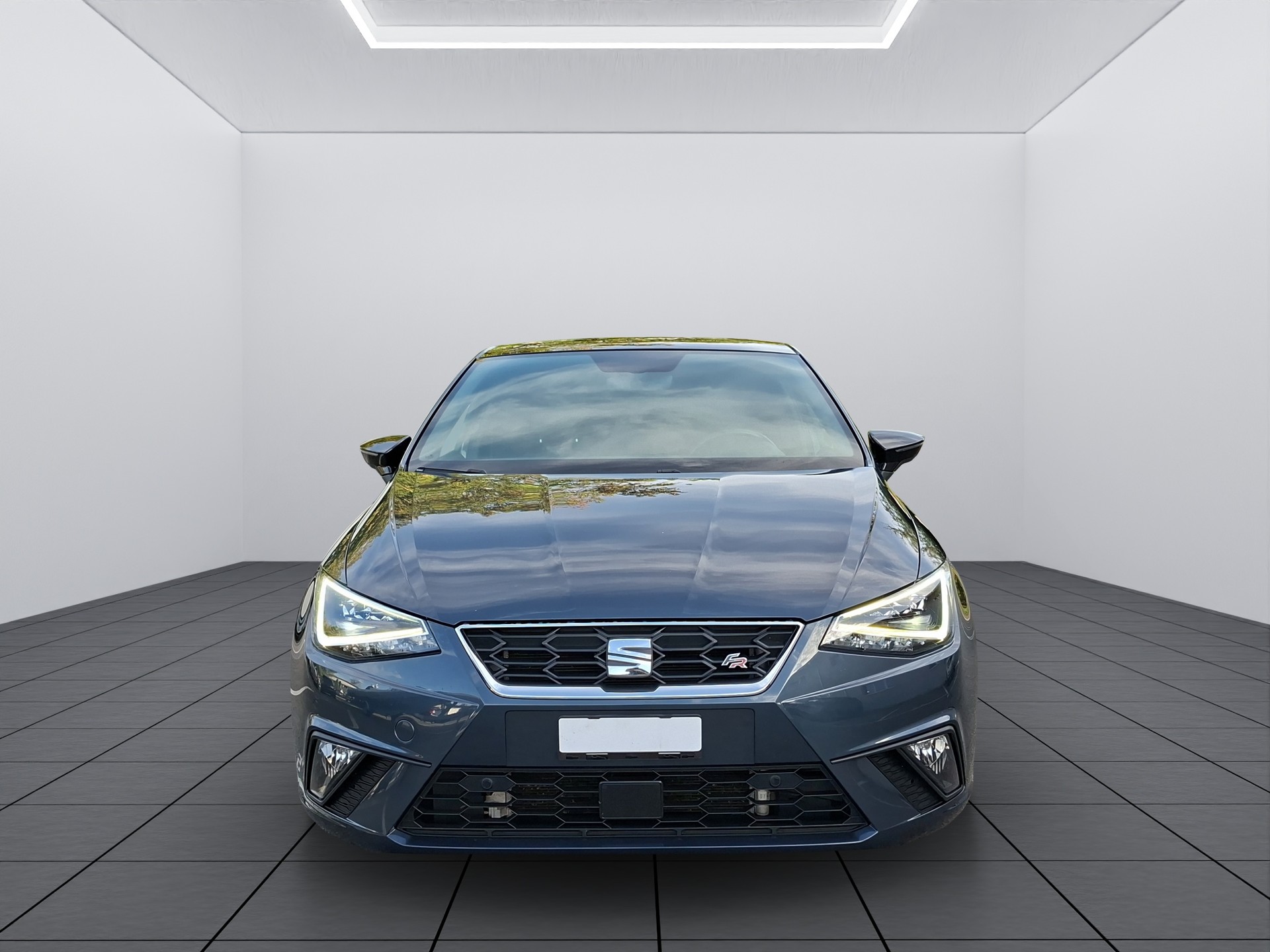 SEAT Ibiza 1.0 EcoTSI DSG Swiss FR-image-1