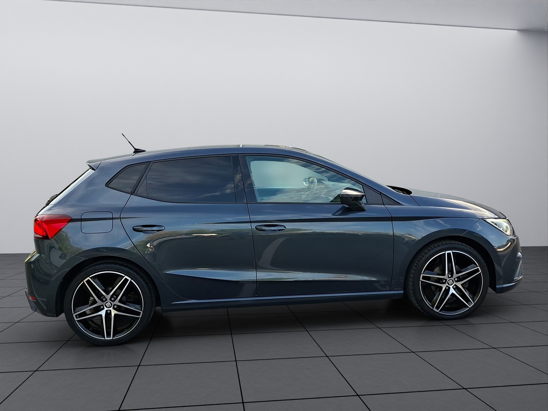 SEAT Ibiza 1.0 EcoTSI DSG Swiss FR-image-6