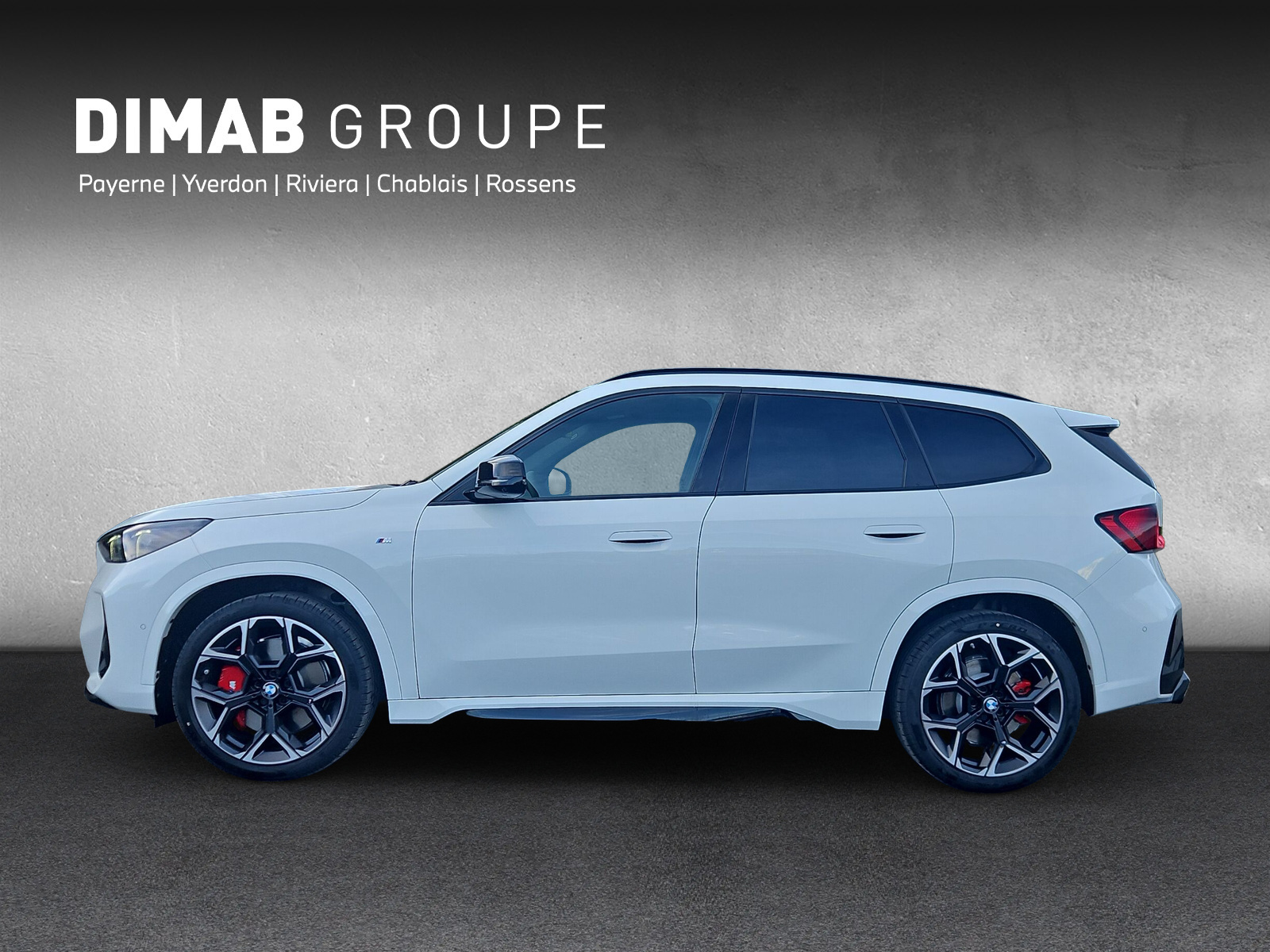 BMW X1 xDrive M35i M-Sport Pro-showroom-element-1