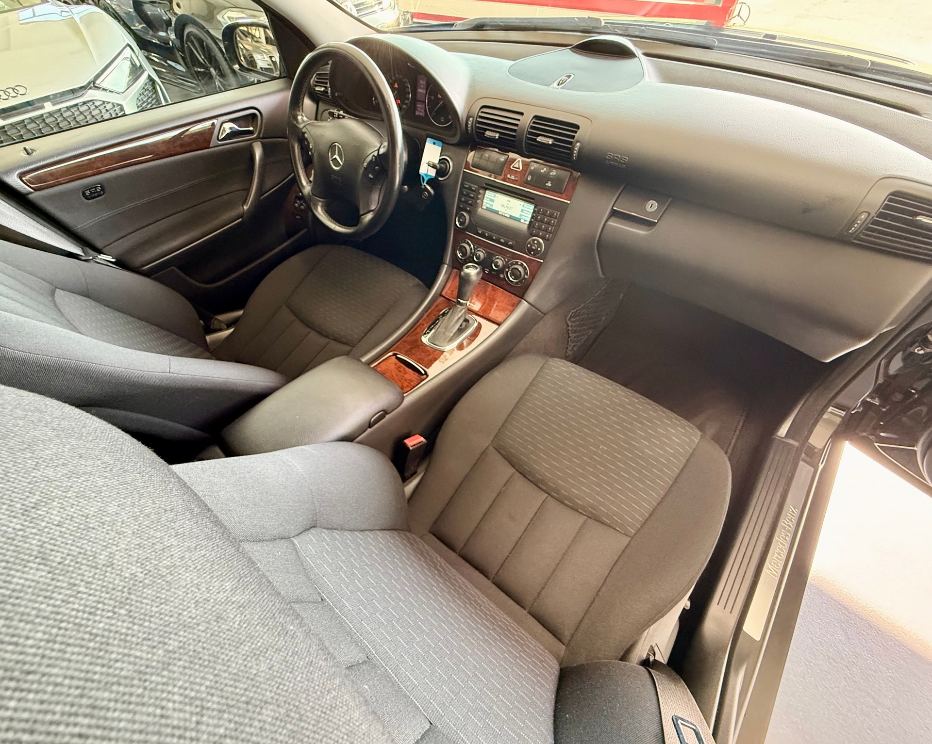 MERCEDES-BENZ C 220 CDI Elégance FACELIFT-image-18