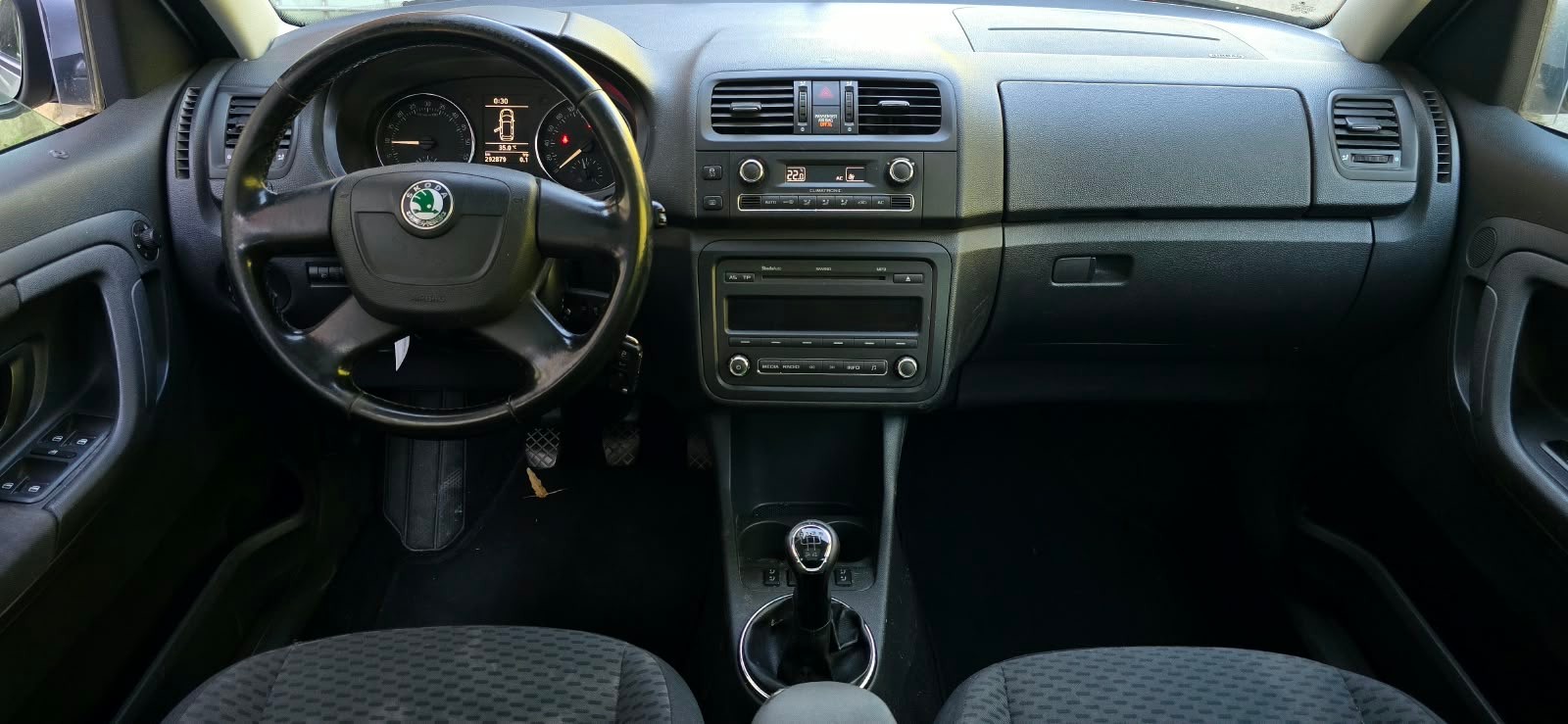SKODA Roomster 1.6 TDI Elegance-image-8