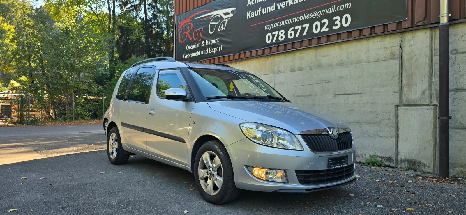 SKODA Roomster 1.6 TDI Elegance-image-0