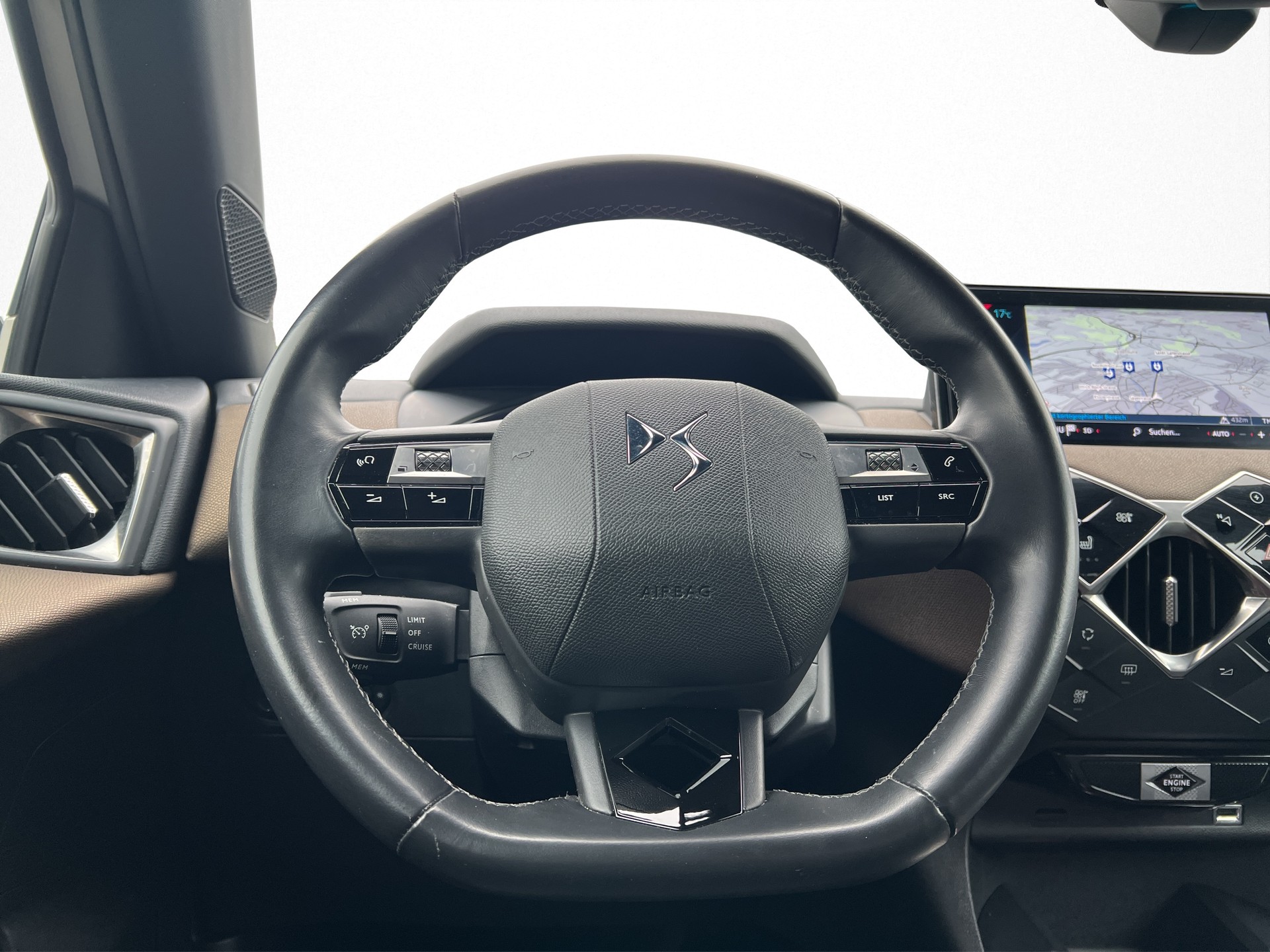 DS AUTOMOBILES DS3 Crossback E-Tense So Chic-image-10