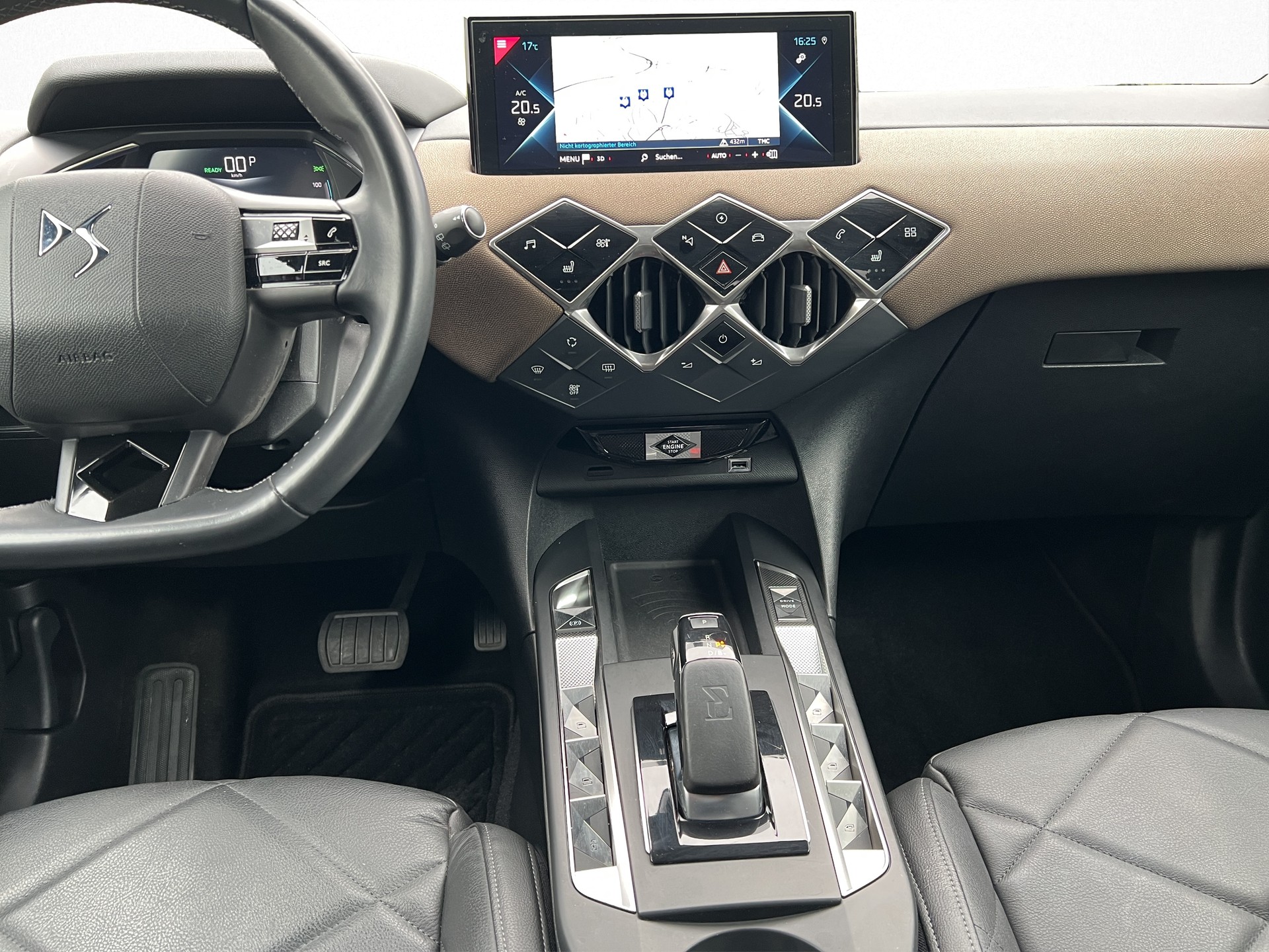 DS AUTOMOBILES DS3 Crossback E-Tense So Chic-image-15