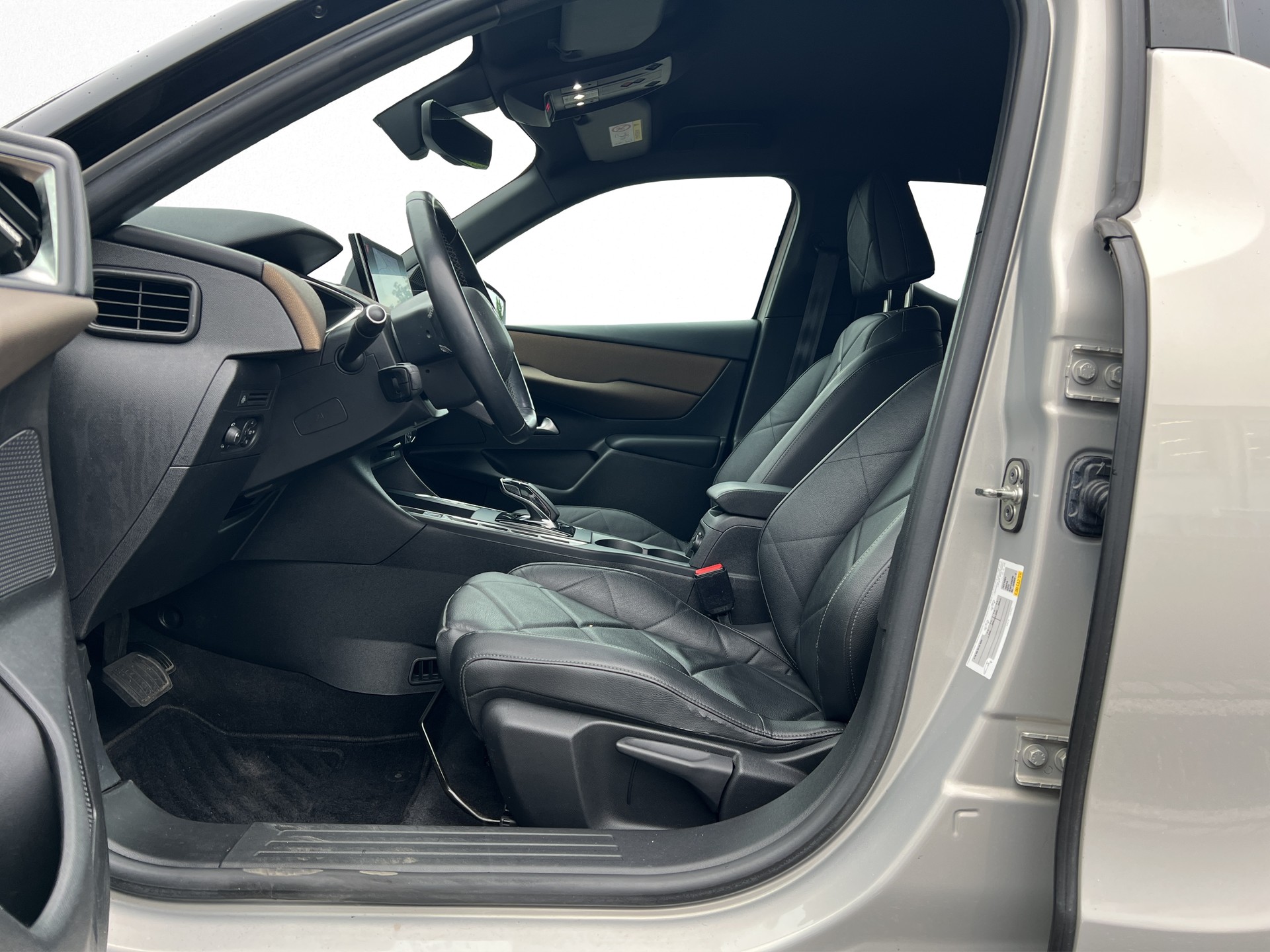 DS AUTOMOBILES DS3 Crossback E-Tense So Chic-image-7