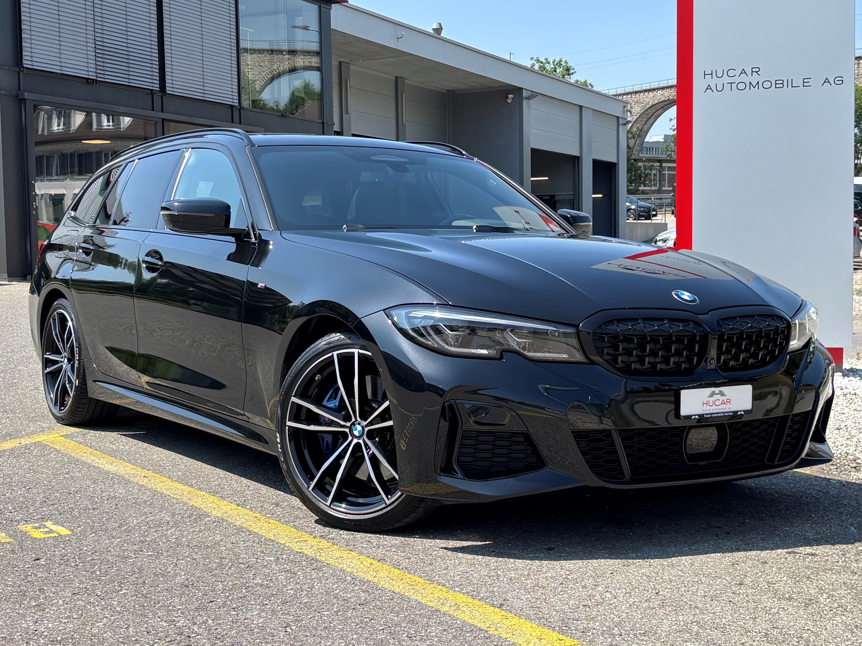 BMW M340d xDrive 48V Touring — slika 1
