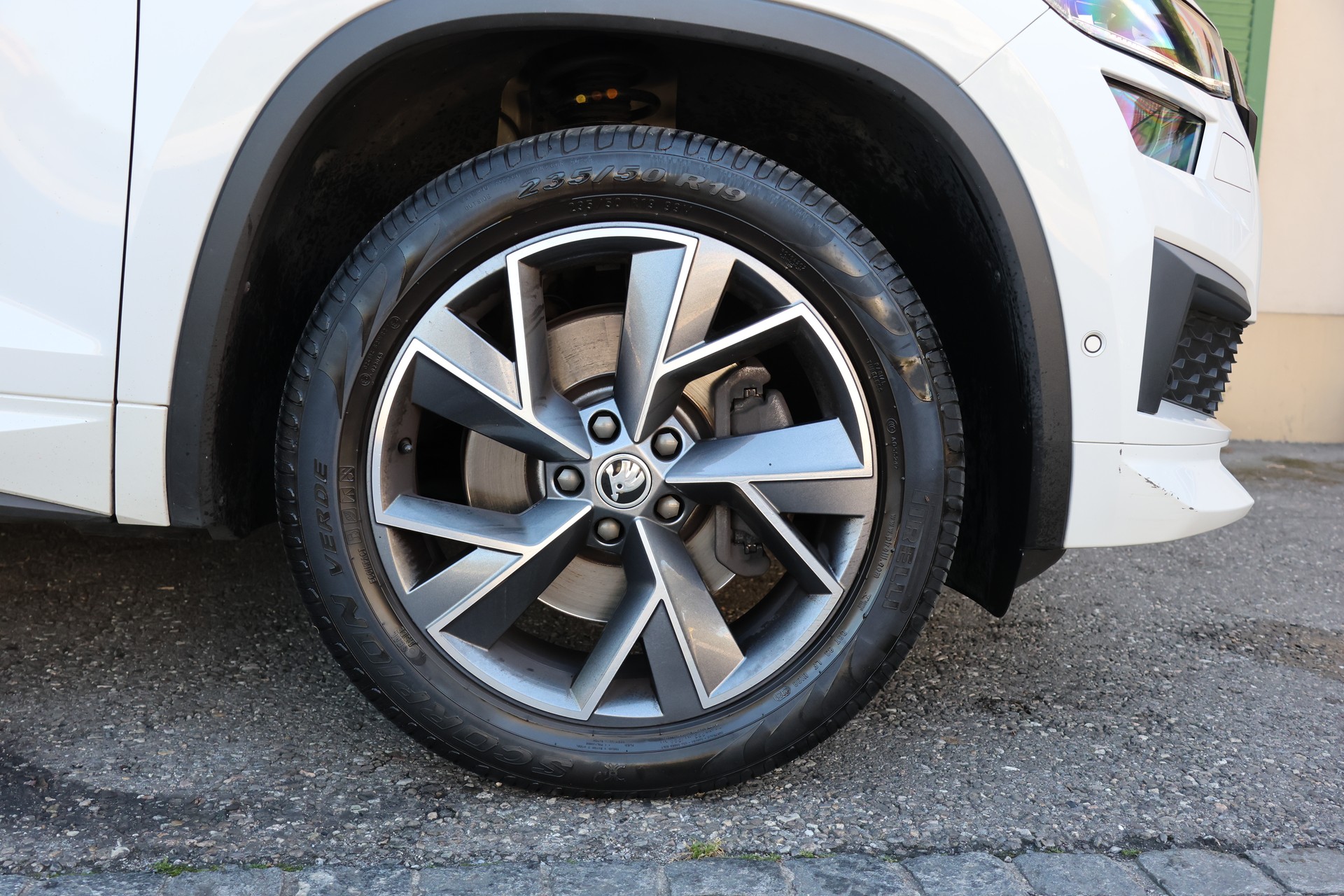 SKODA Kodiaq 2.0 TDI CR SportLine 4x4 DSG-image-6