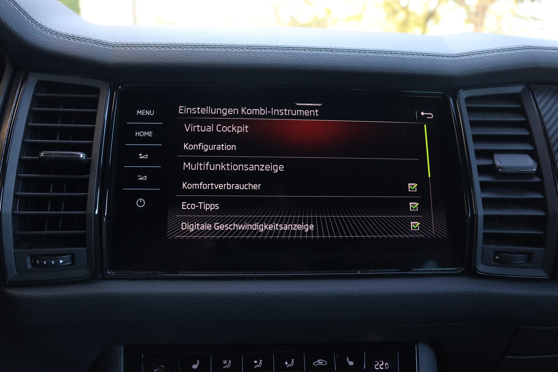 SKODA Kodiaq 2.0 TDI CR SportLine 4x4 DSG-image-25