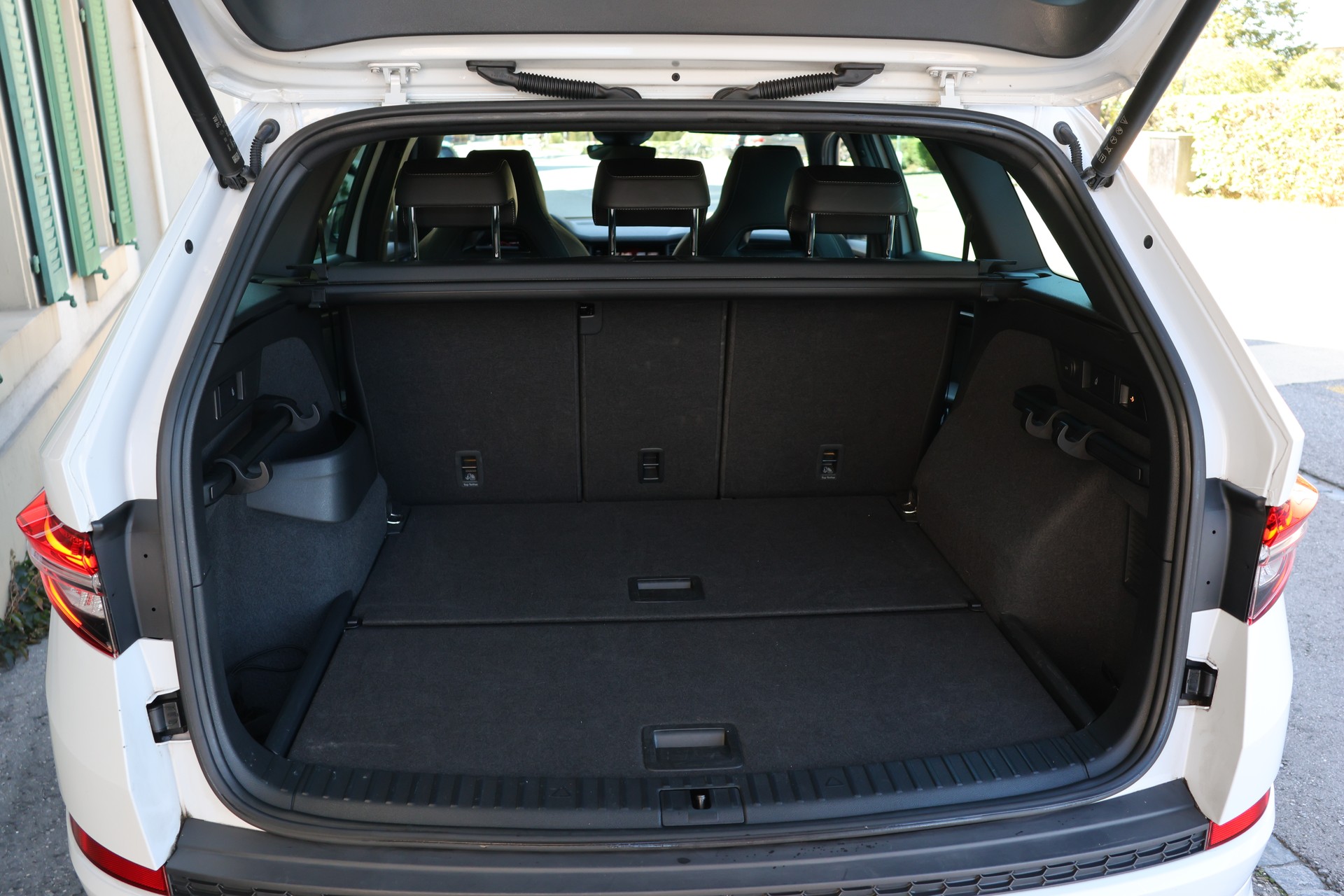 SKODA Kodiaq 2.0 TDI CR SportLine 4x4 DSG-image-5