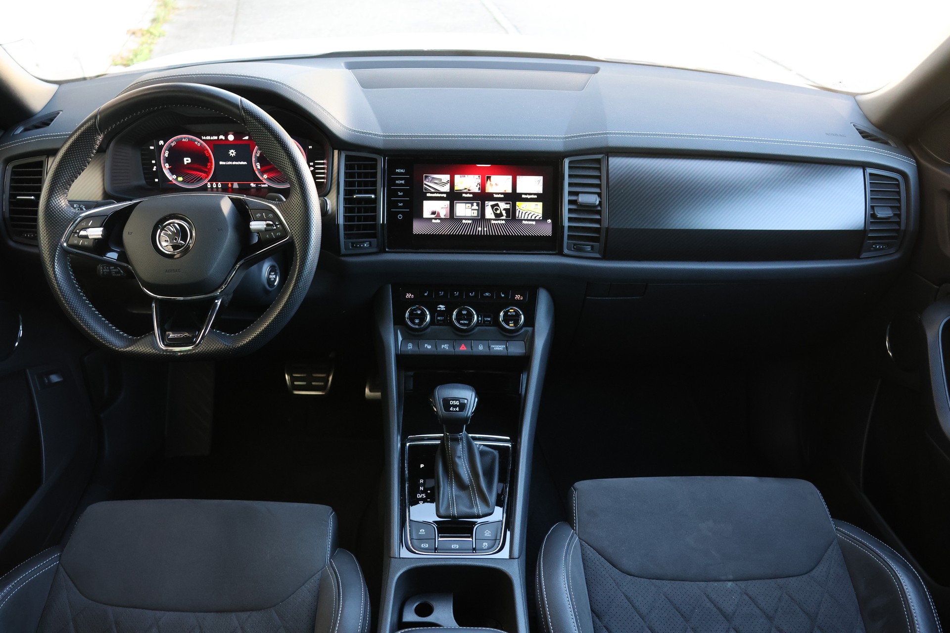 SKODA Kodiaq 2.0 TDI CR SportLine 4x4 DSG-image-15