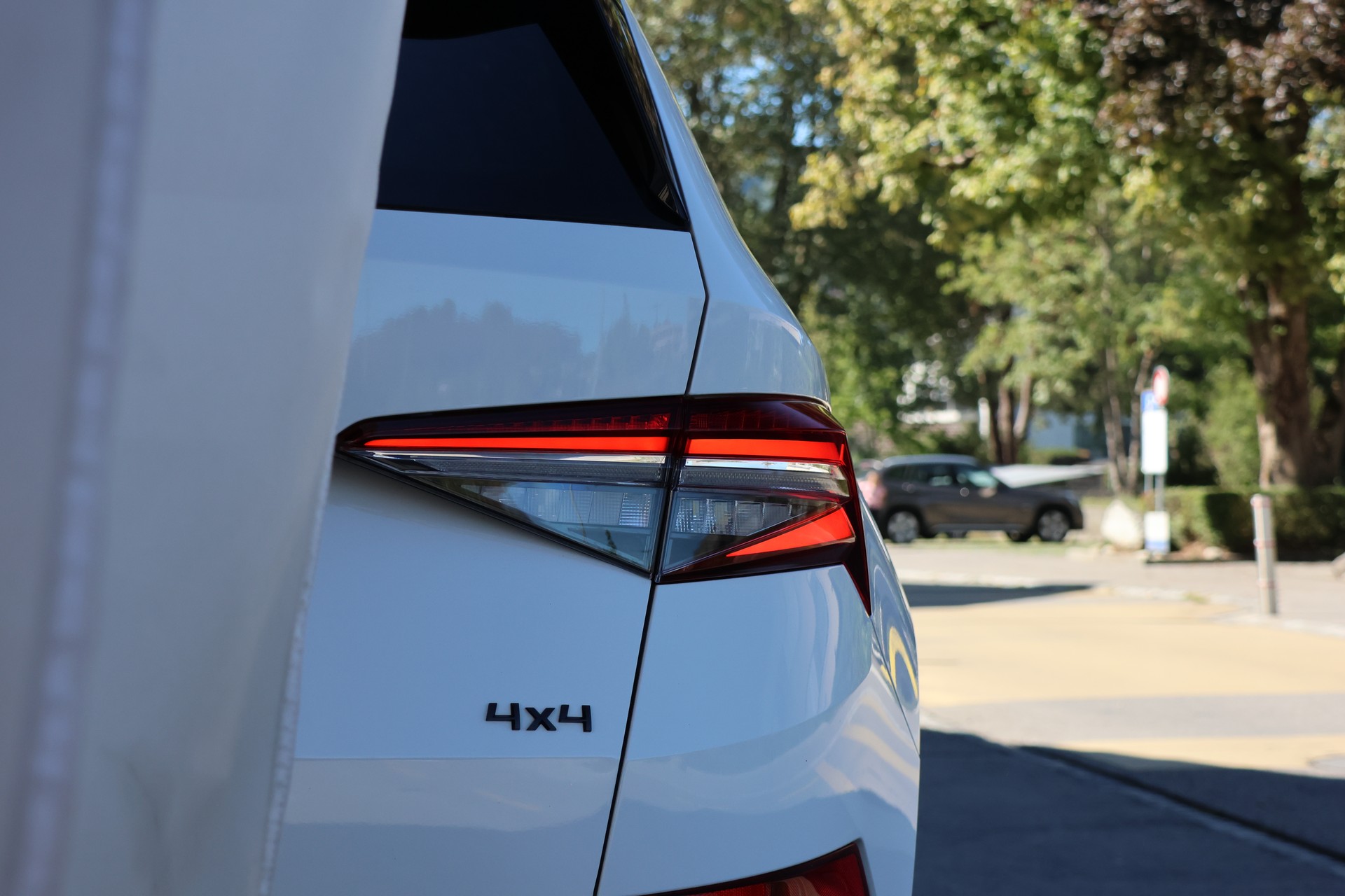 SKODA Kodiaq 2.0 TDI CR SportLine 4x4 DSG-image-7
