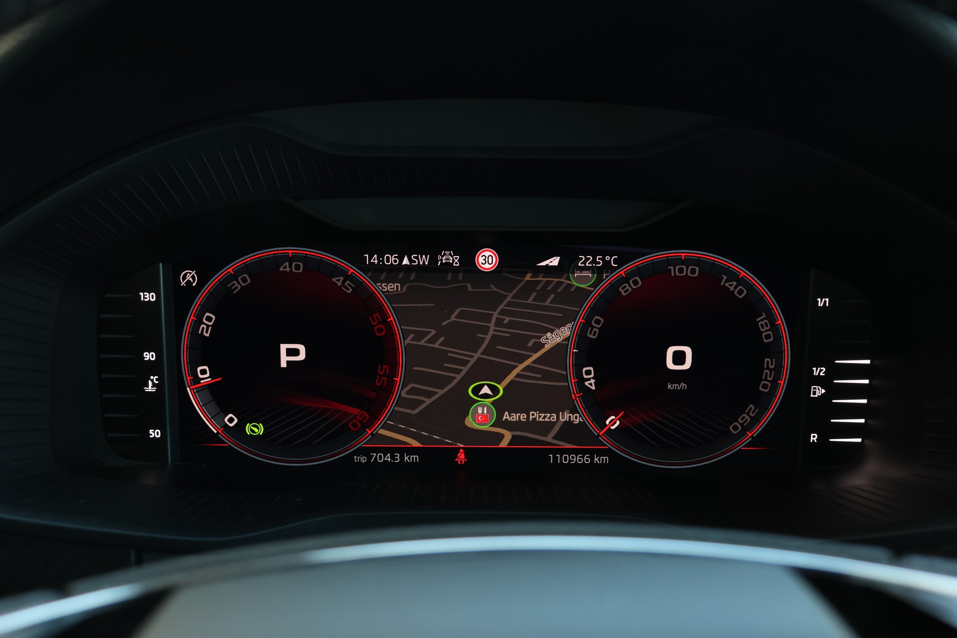 SKODA Kodiaq 2.0 TDI CR SportLine 4x4 DSG-image-17