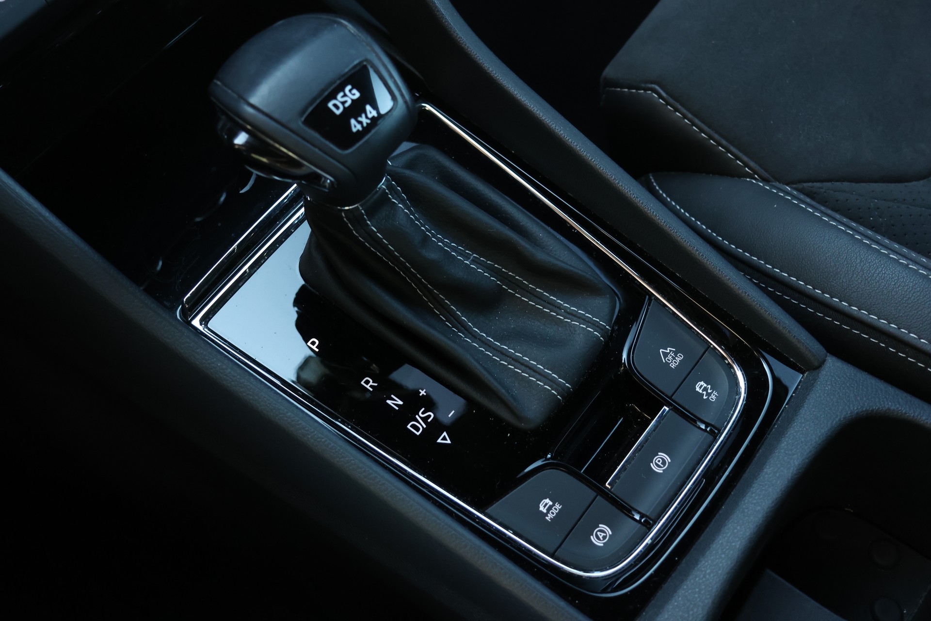 SKODA Kodiaq 2.0 TDI CR SportLine 4x4 DSG-image-27
