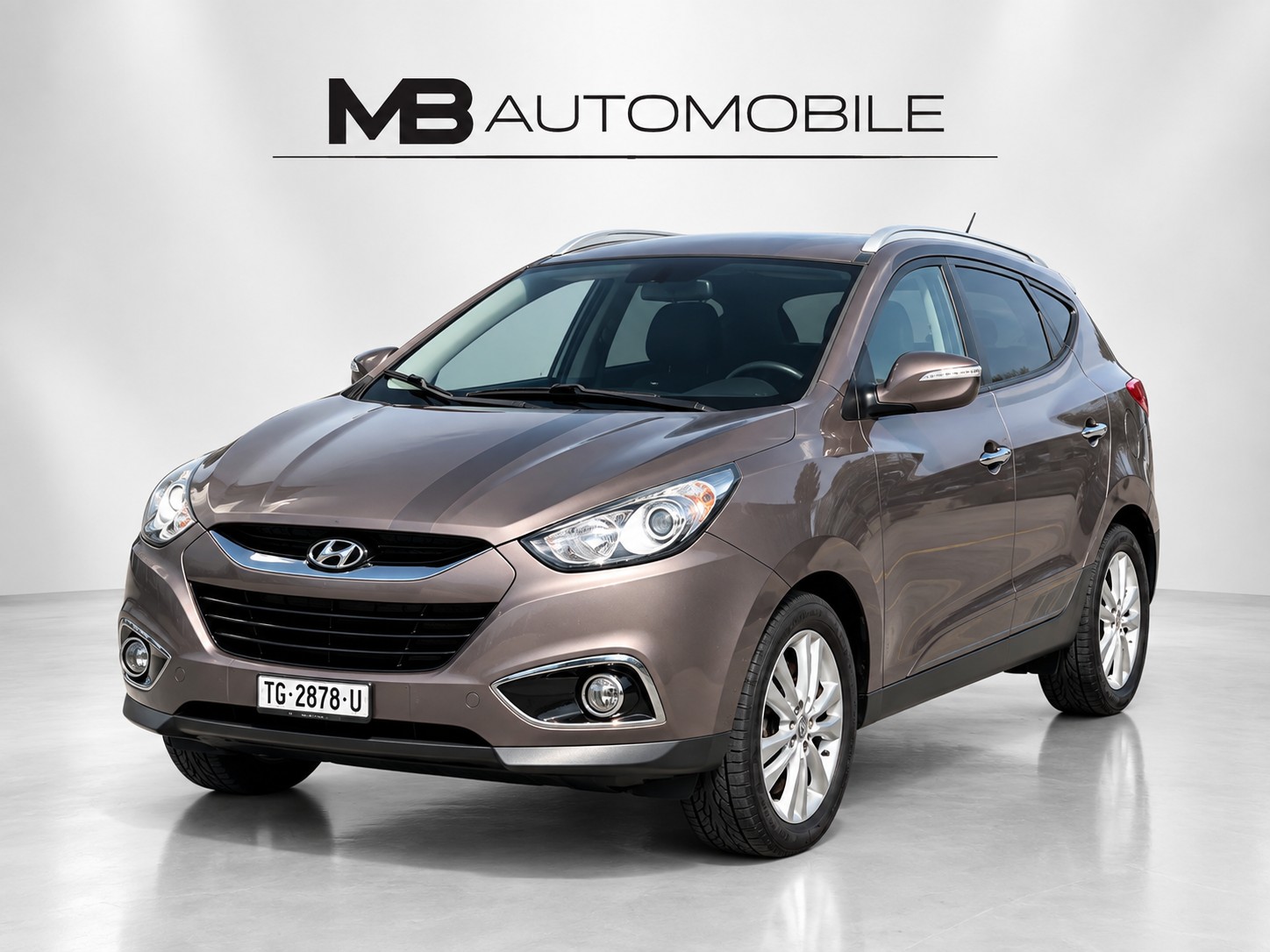 HYUNDAI iX 35 2.0 CRDi Premium 4WD Automatic-image-0