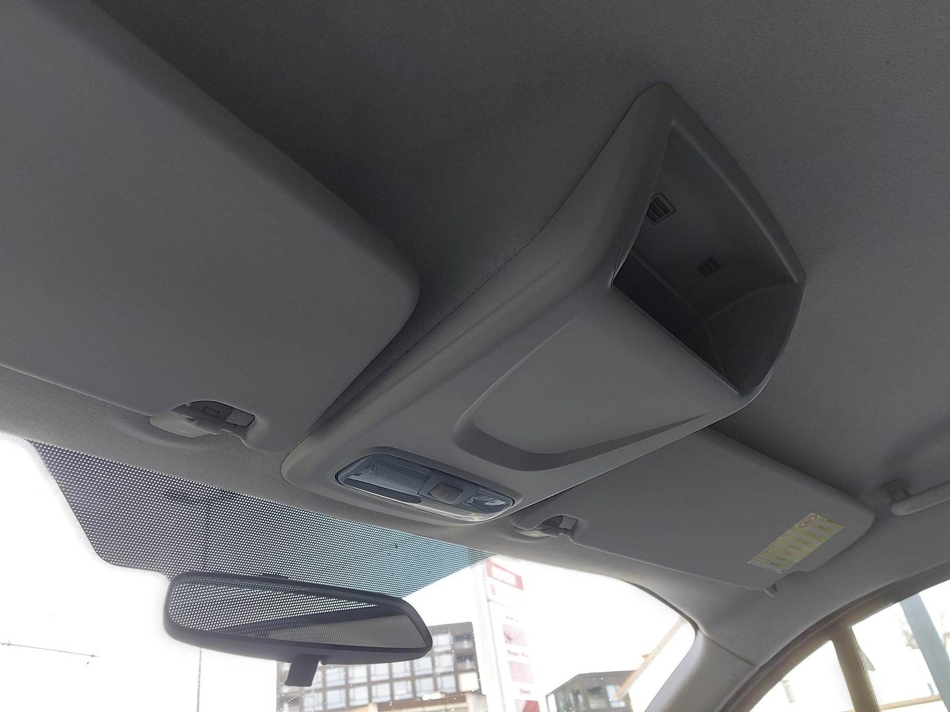 FORD Transit C Kombi 300 L1 2.2 TDCi 125 Trend "Liegetransport"-image-12