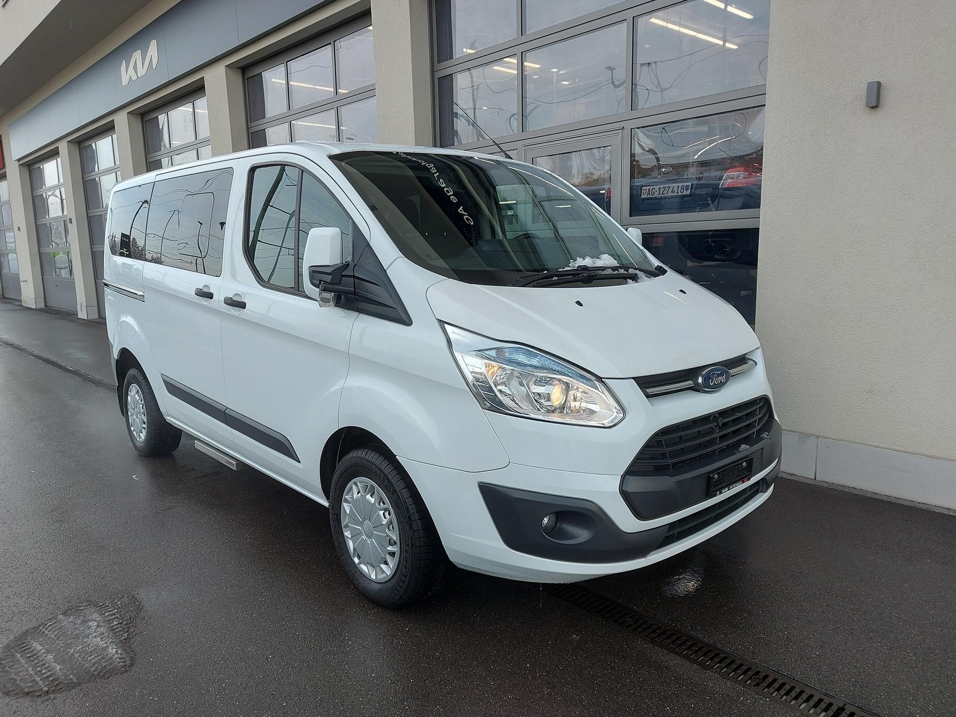 FORD Transit C Kombi 300 L1 2.2 TDCi 125 Trend "Liegetransport"-image-3