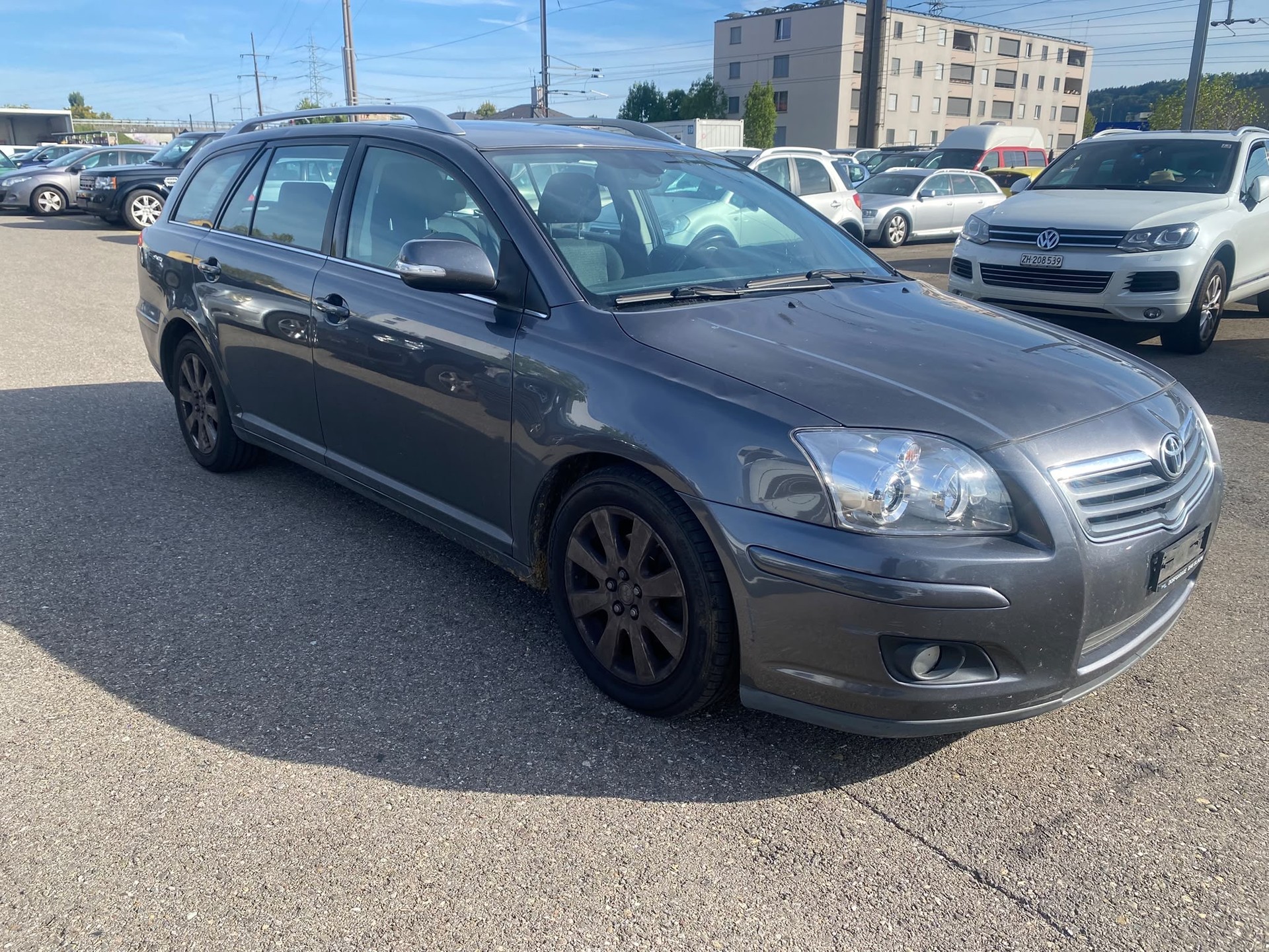 TOYOTA Avensis 1.8-image-2