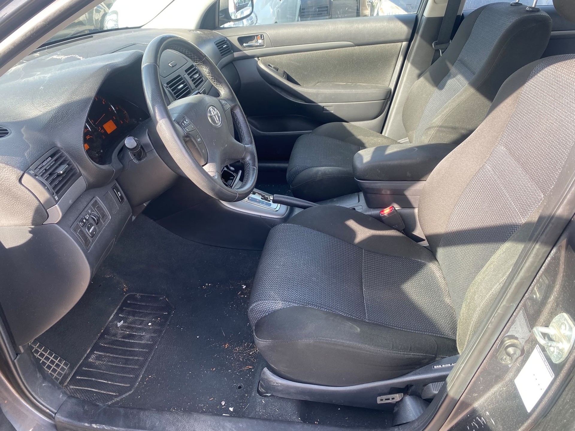 TOYOTA Avensis 1.8-image-6