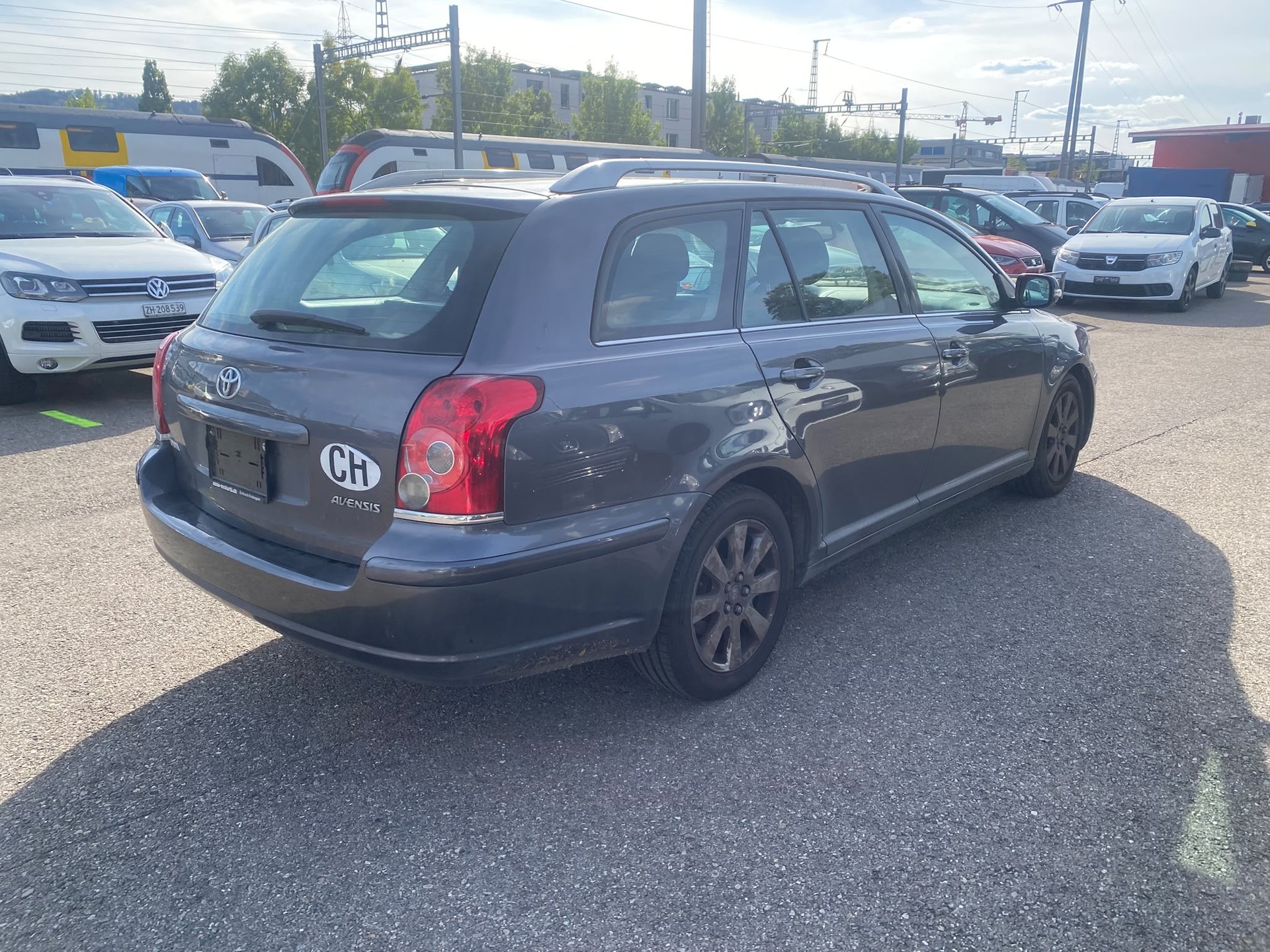 TOYOTA Avensis 1.8-image-4
