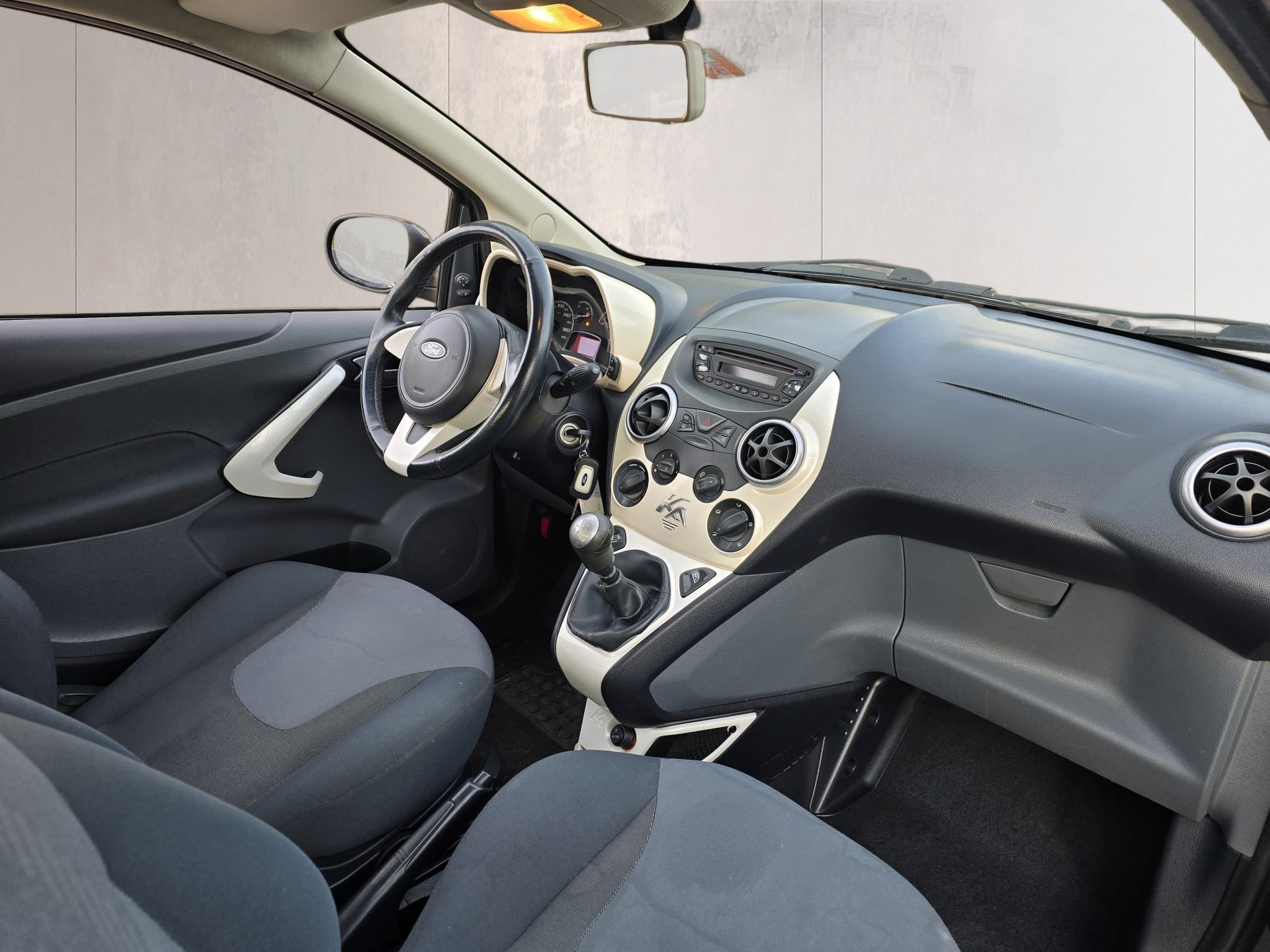 FORD KA 1.25 Ambiente-image-8