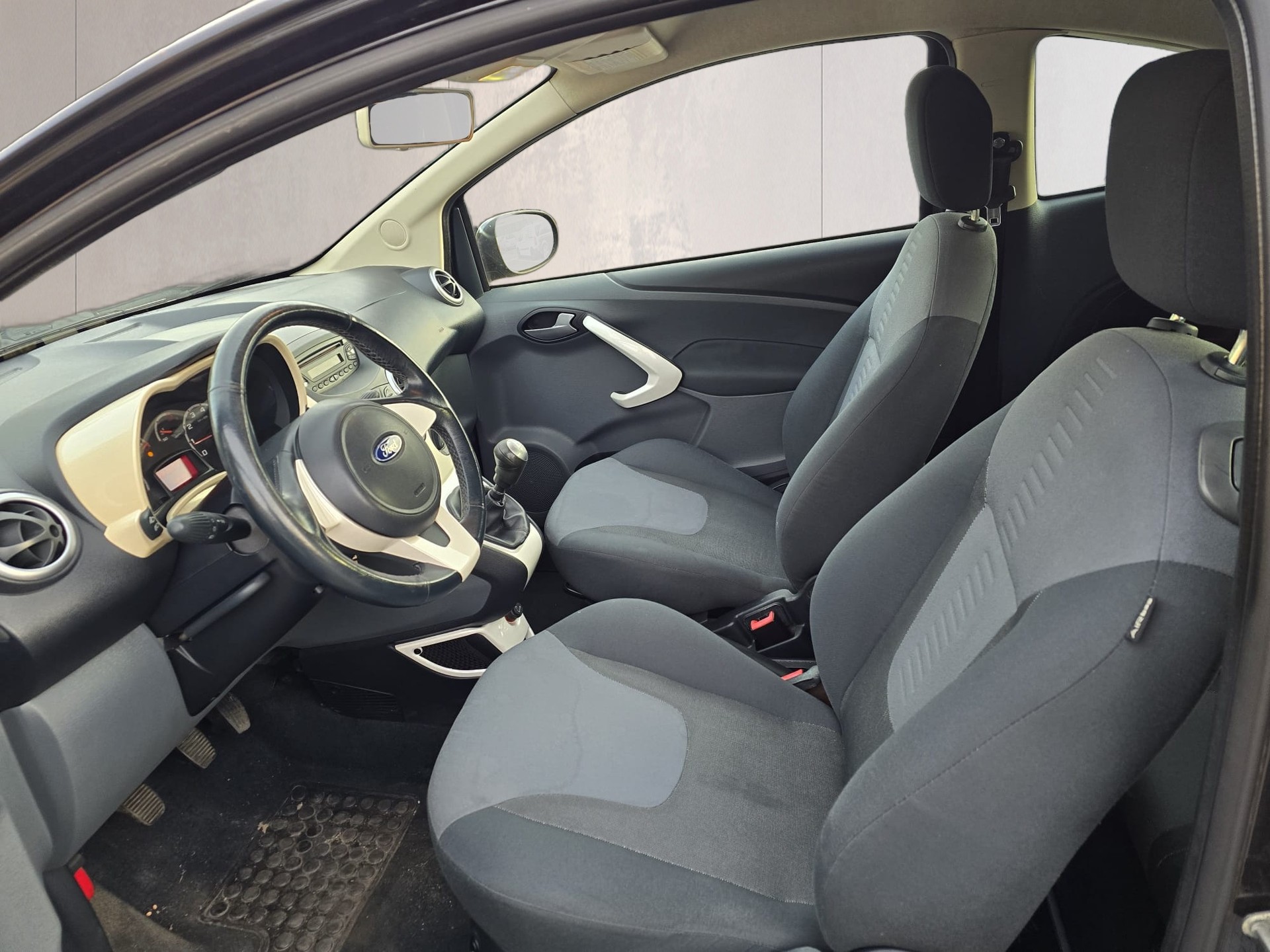FORD KA 1.25 Ambiente-image-9