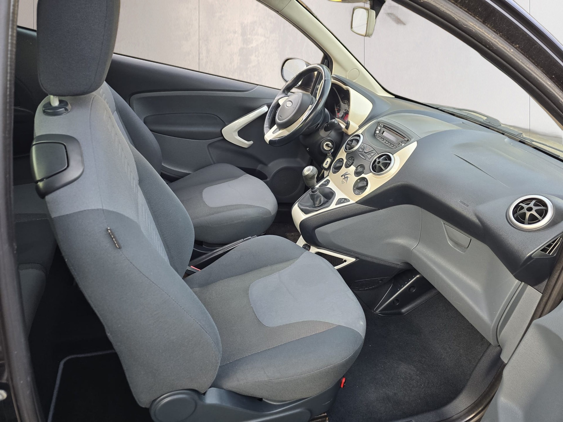 FORD KA 1.25 Ambiente-image-10