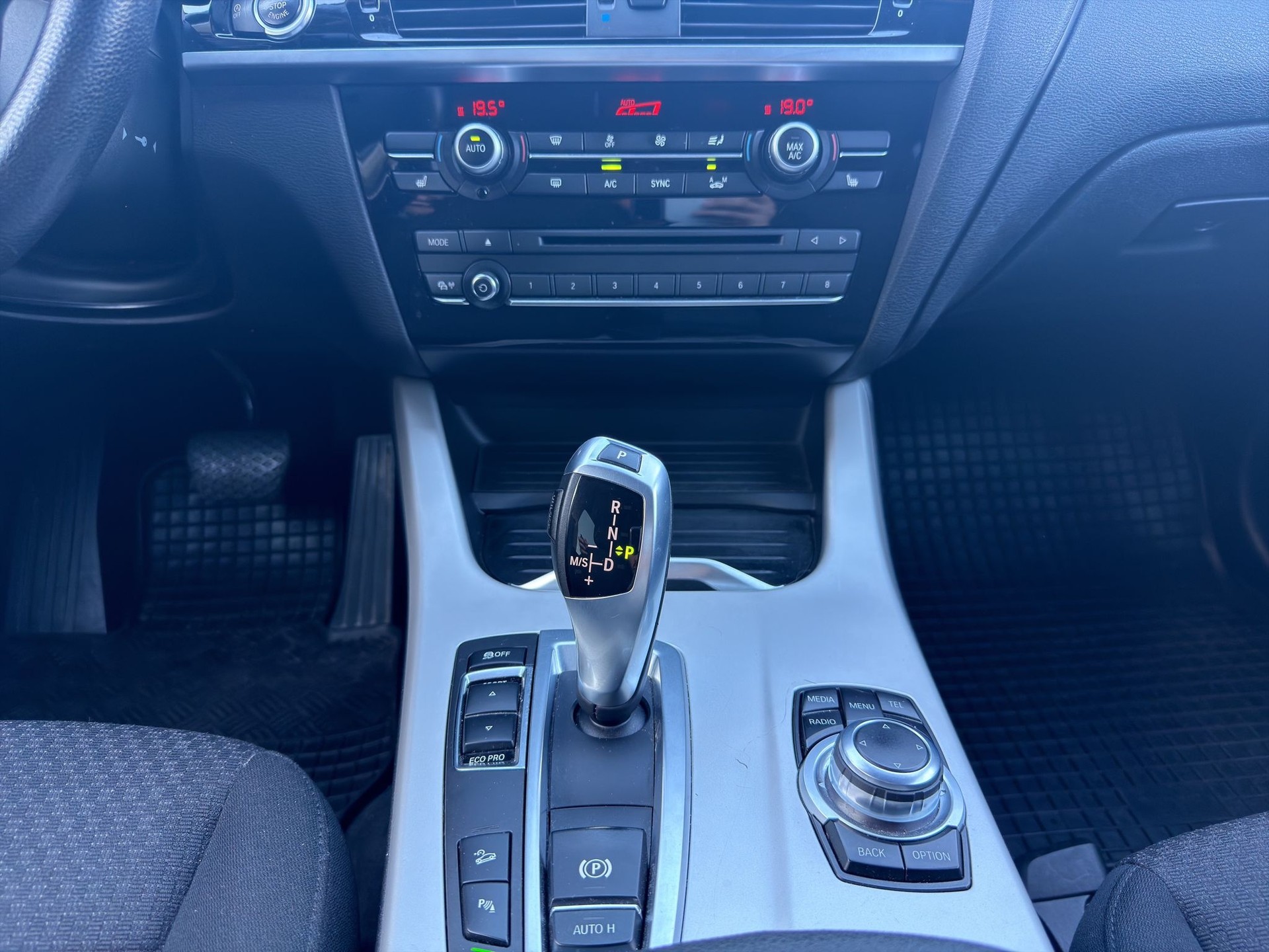 BMW X3 xDrive 20d Steptronic-image-13