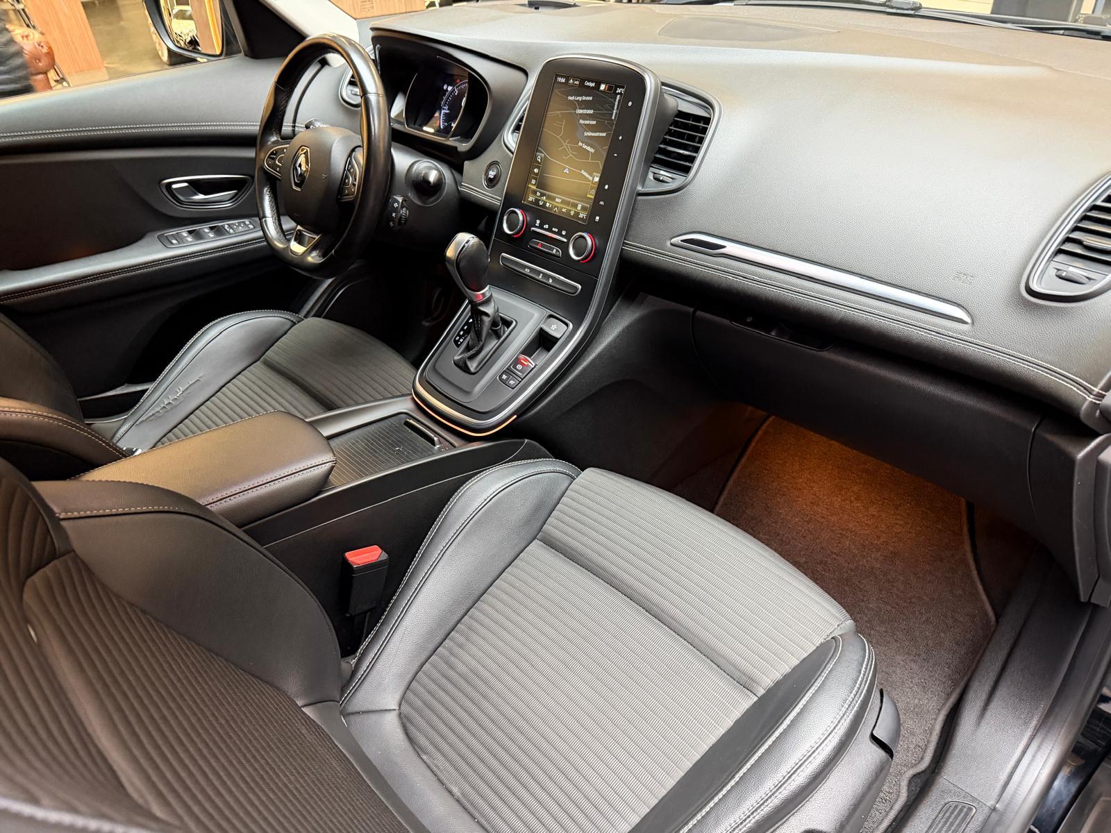 RENAULT Grand Scénic 1.8 Blue dCi Zen EDC-image-16