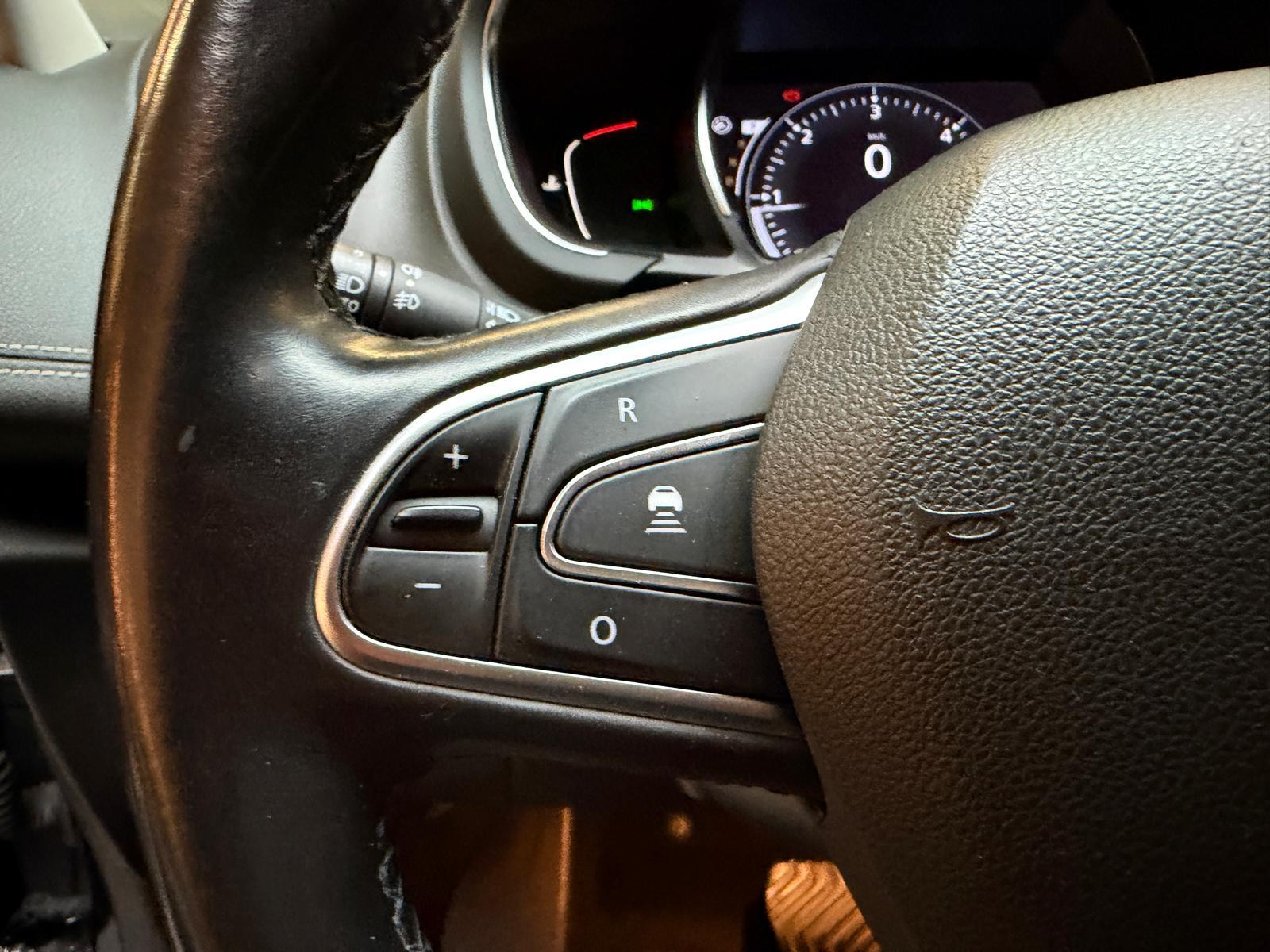 RENAULT Grand Scénic 1.8 Blue dCi Zen EDC-image-24