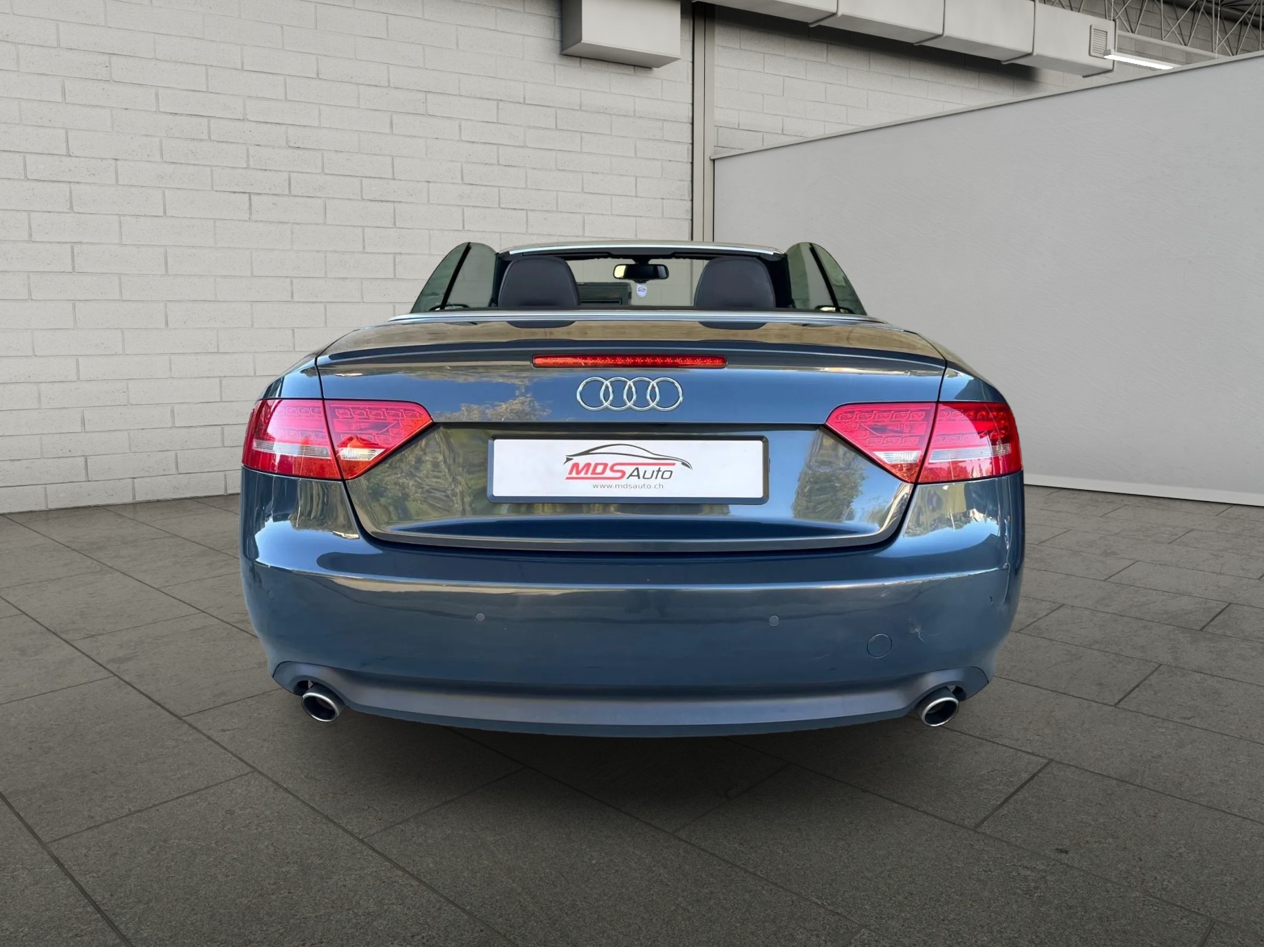 AUDI A5 Cabriolet 3.0 TDI quattro S-tronic-image-5