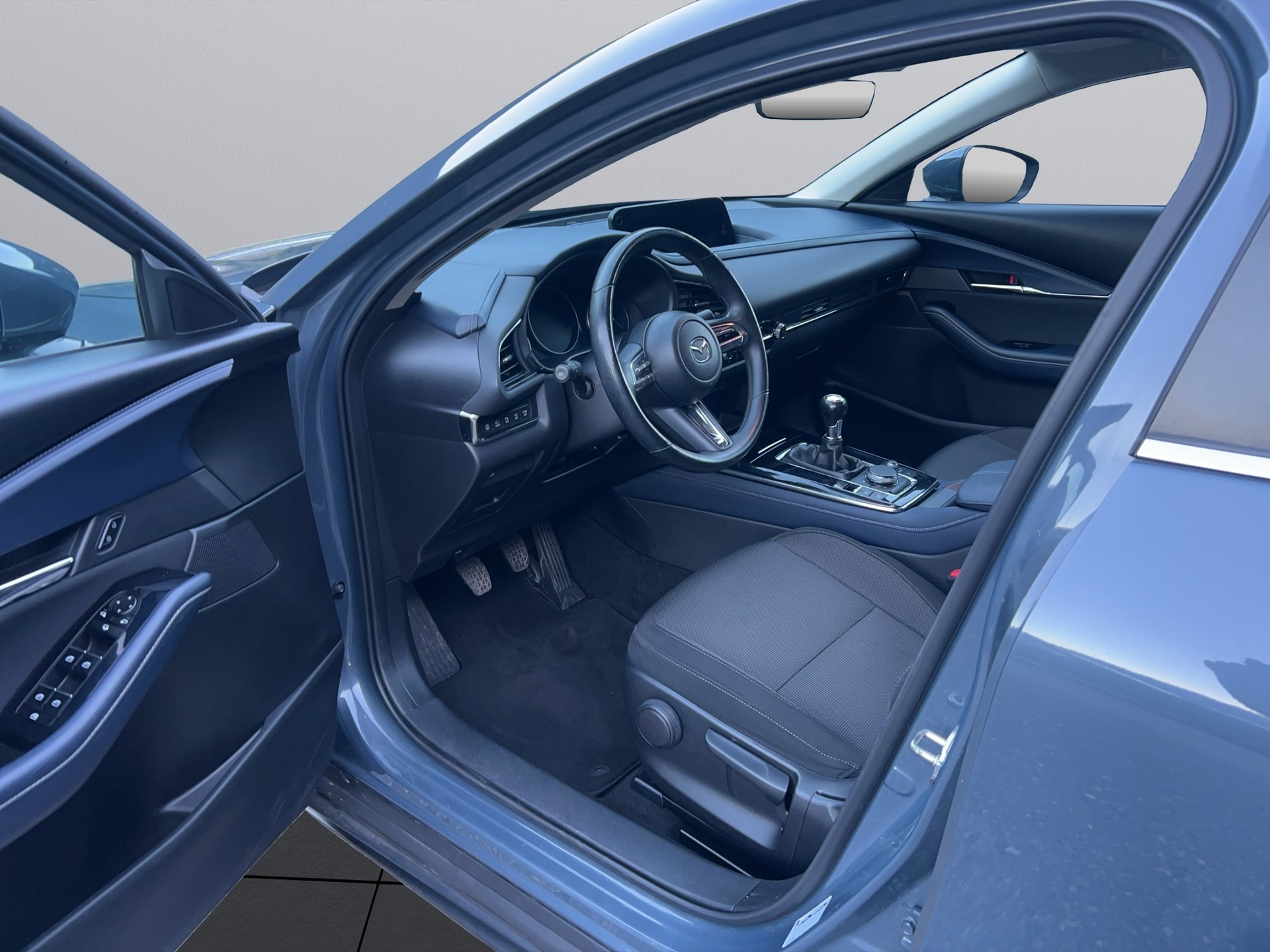 MAZDA CX-30 SKYACTIV-X 180 Ambition Plus AWD-image-9