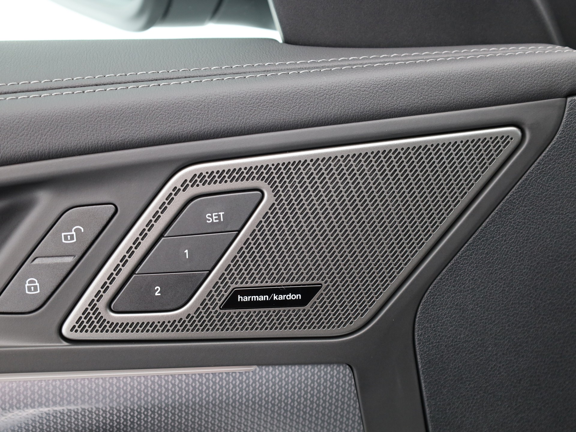 BMW X1 xDrive 30e M Sport-image-10