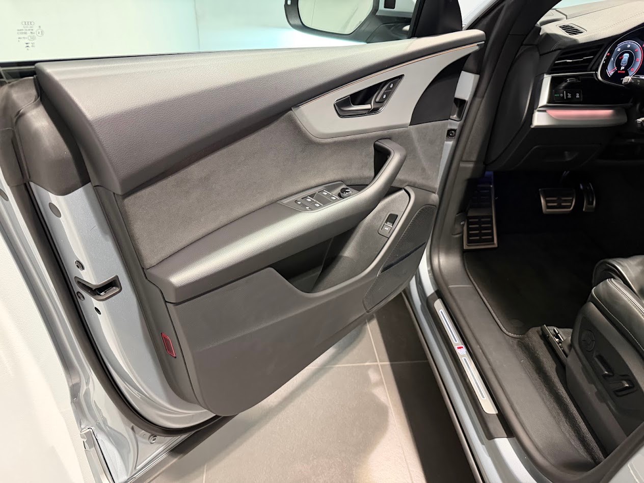 AUDI Q8 SUV 50 TDI quattro tiptronic-image-2