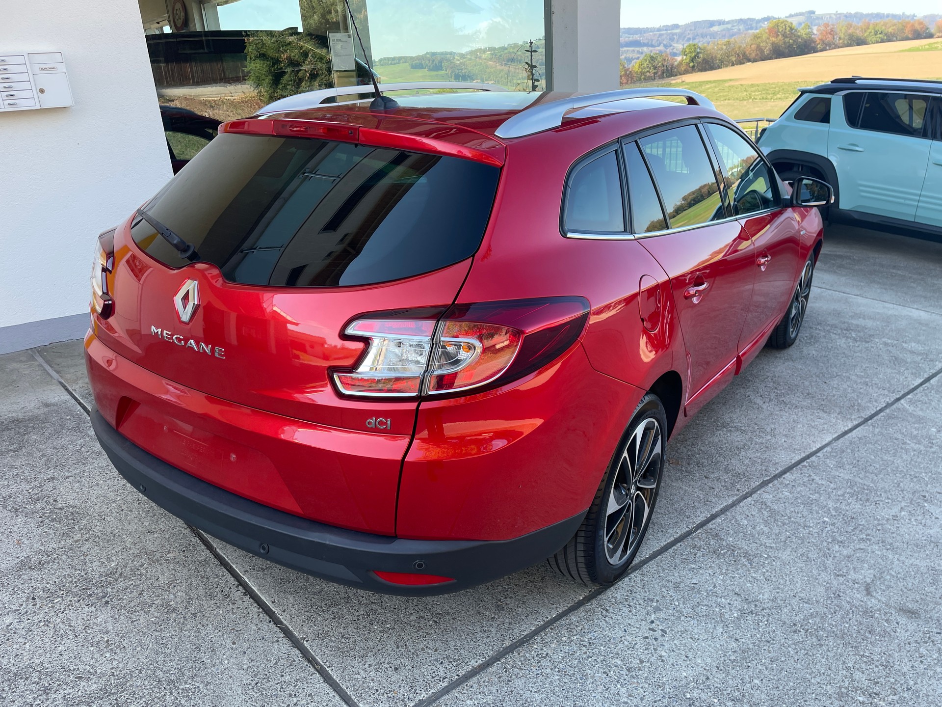 RENAULT Mégane Grandtour 1.5 dCi Bose EDC-image-3