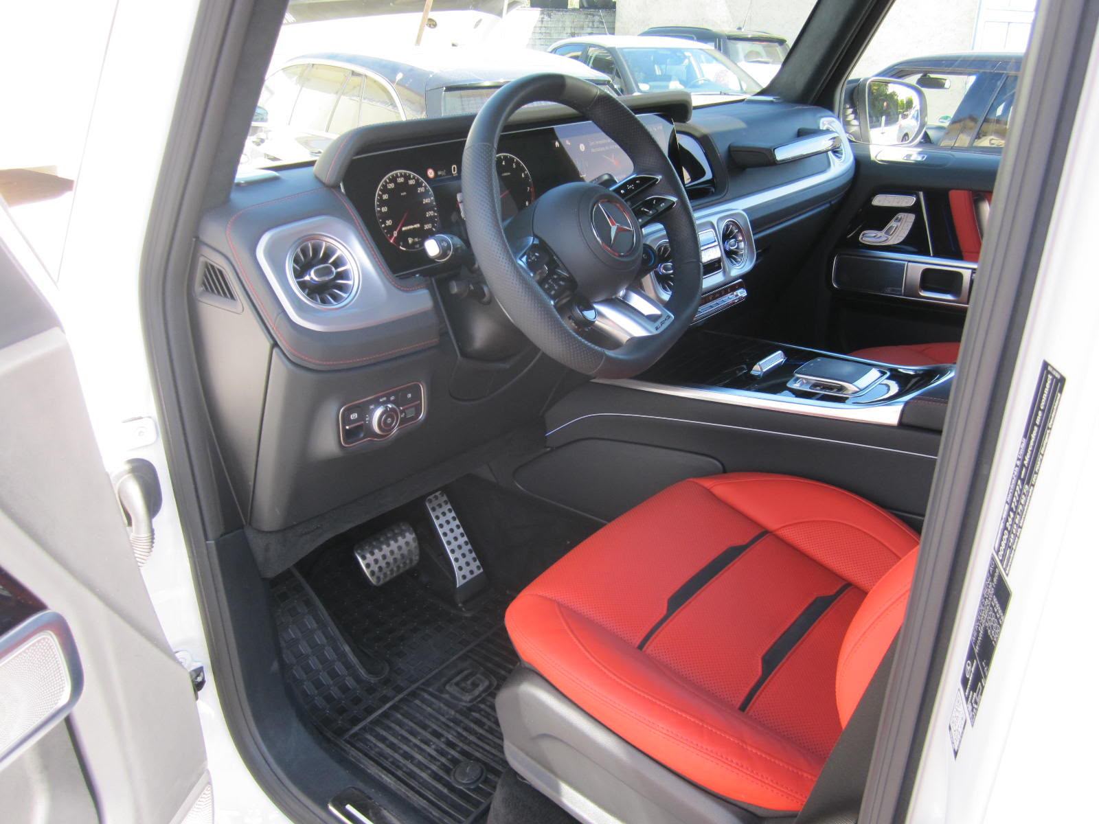 MERCEDES-BENZ G 63 AMG-image-3