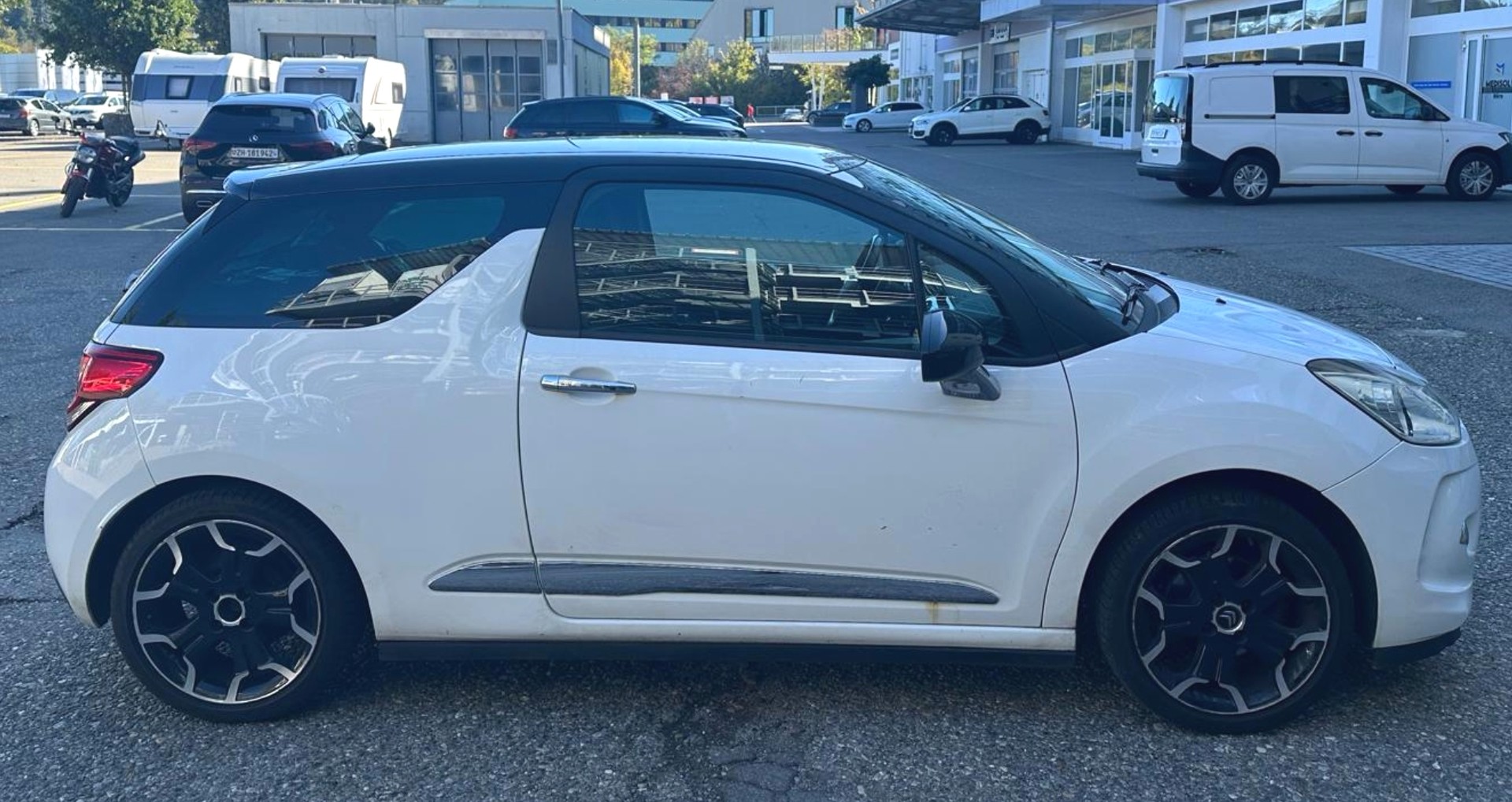 DS AUTOMOBILES DS3 1.4 VTi Chic EGS5-image-5