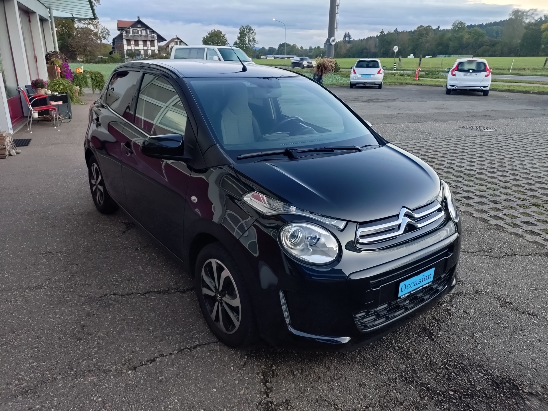 CITROEN C1 1.0 VTi ETG5 Shine-image-6