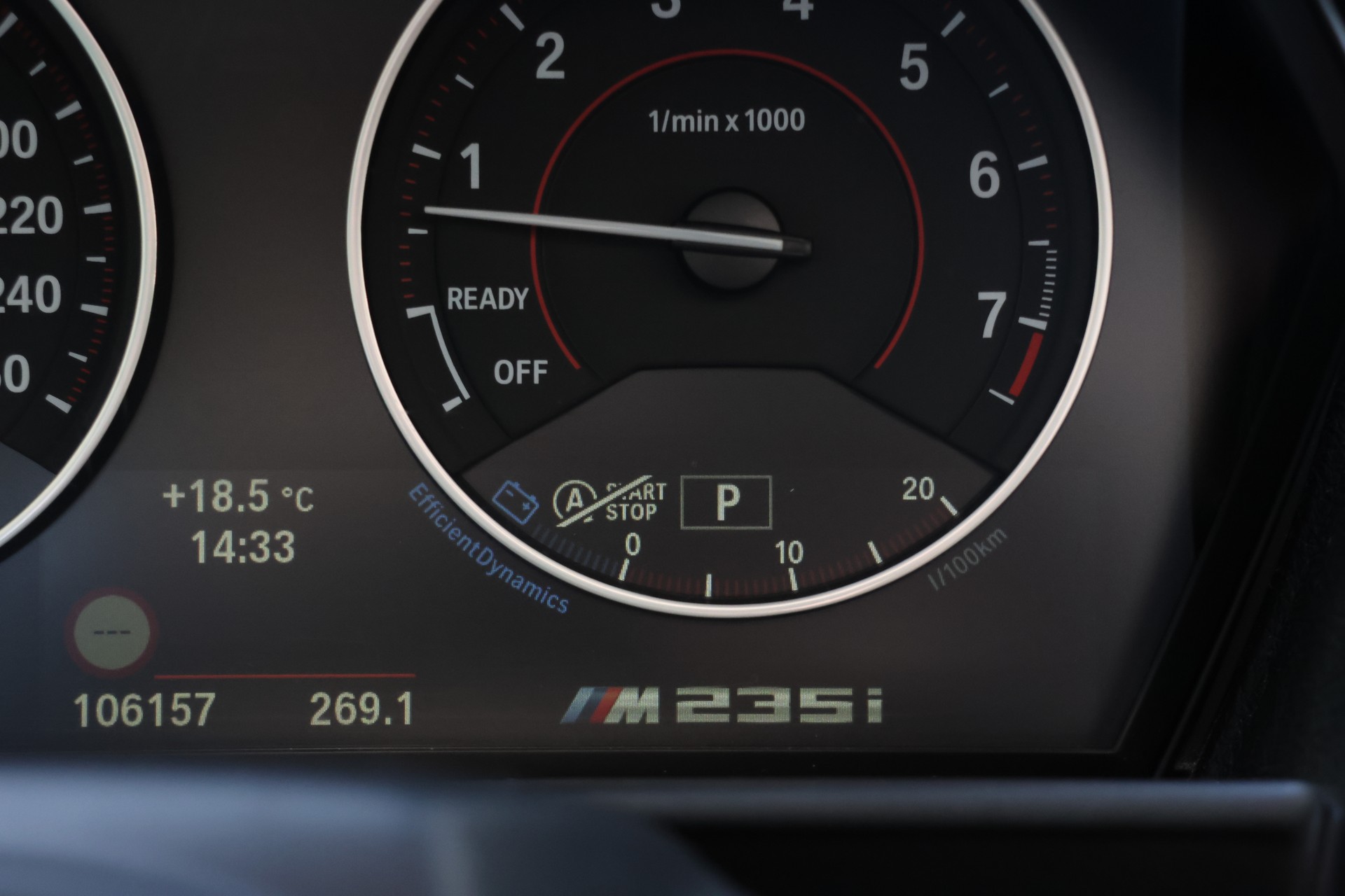BMW M235i xDrive Steptronic-image-14