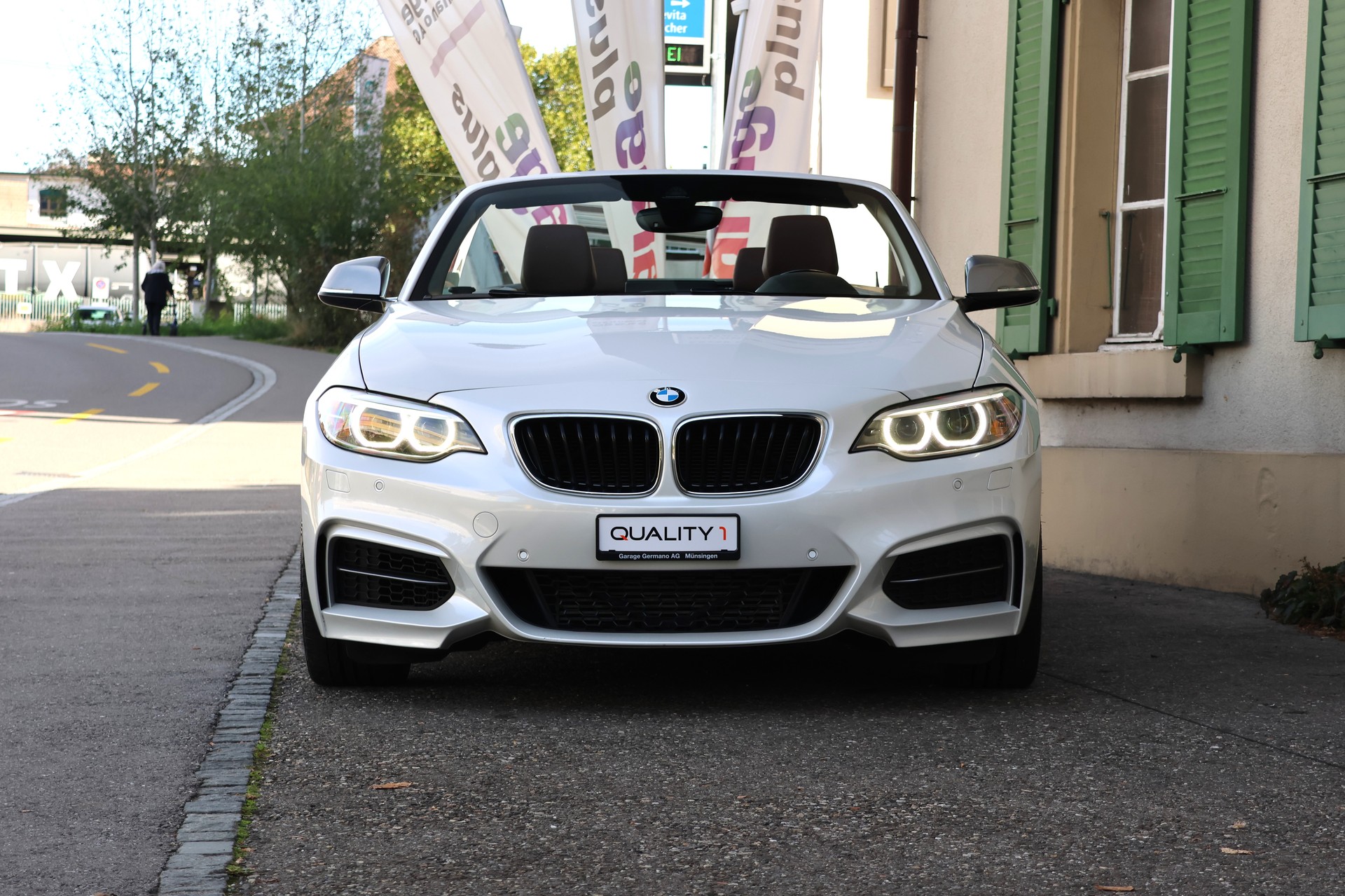 BMW M235i xDrive Steptronic-image-3