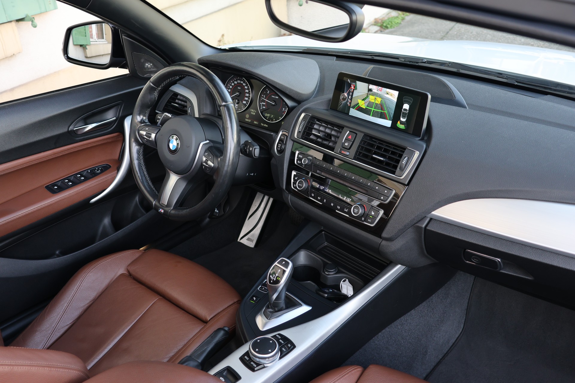 BMW M235i xDrive Steptronic-image-11