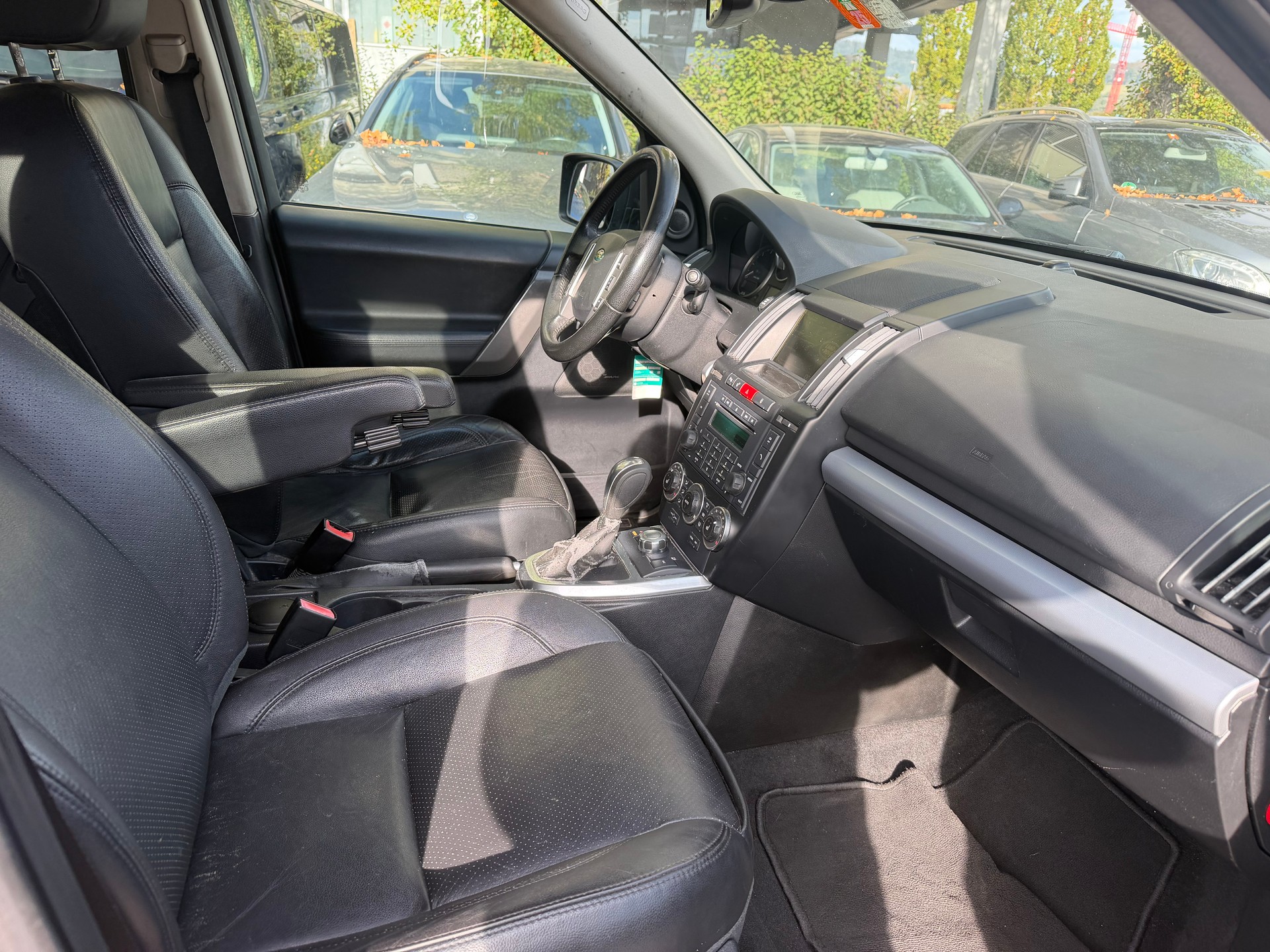 LAND ROVER Freelander 2.2 TD4 SE Automatic-image-8